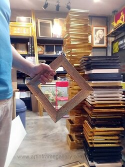 รับทำกรอบรูป สั่งขนาดได้ มีแบบไม้ให้เลือก