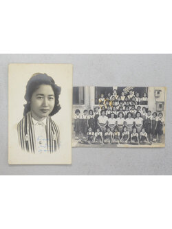 ภาพถ่ายขาว-ดำ เก่า (2 ใบ)