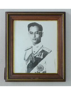 ภาพถ่ายขาวดำ (พร้อมกรอบไม้สัก)