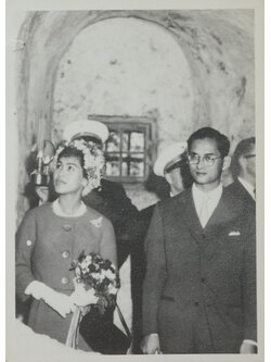 ภาพชุดเสด็จต่างประเทศเมื่อปี 2503