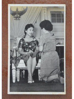 พระบรมฉายาลักษณ์ สมเด็จพระนางเจ้าพระบรมราชินีนาถ