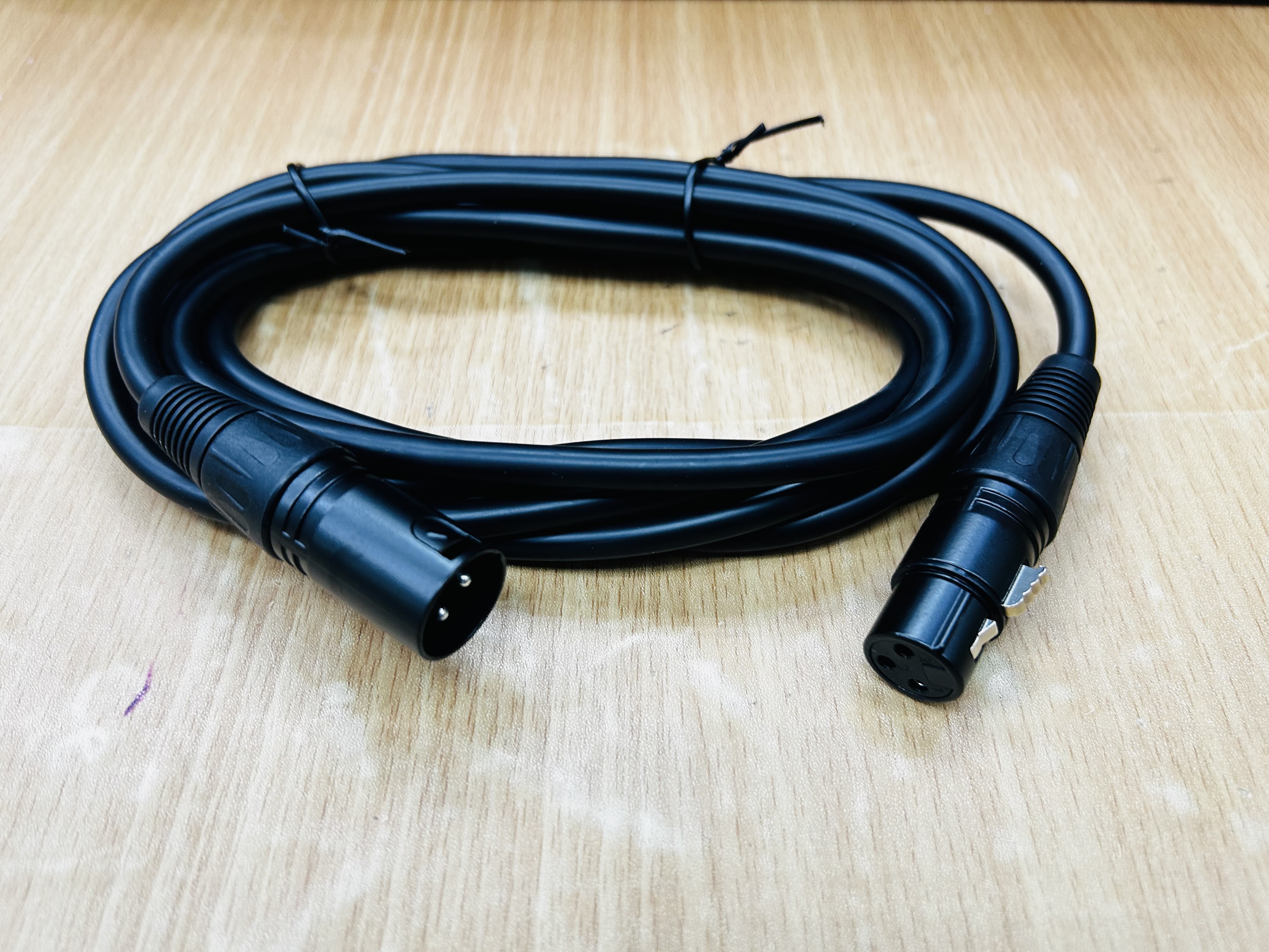 XLR Male to XLR Female Cable 3m.