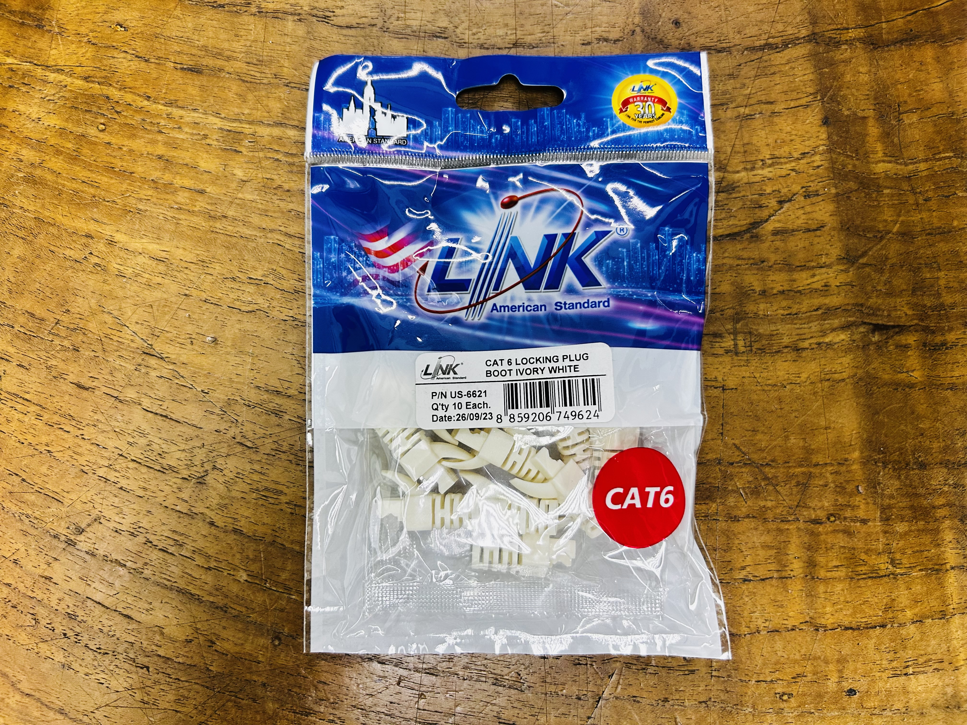US-6621 Locking Plug Boot IVORY WHITE
