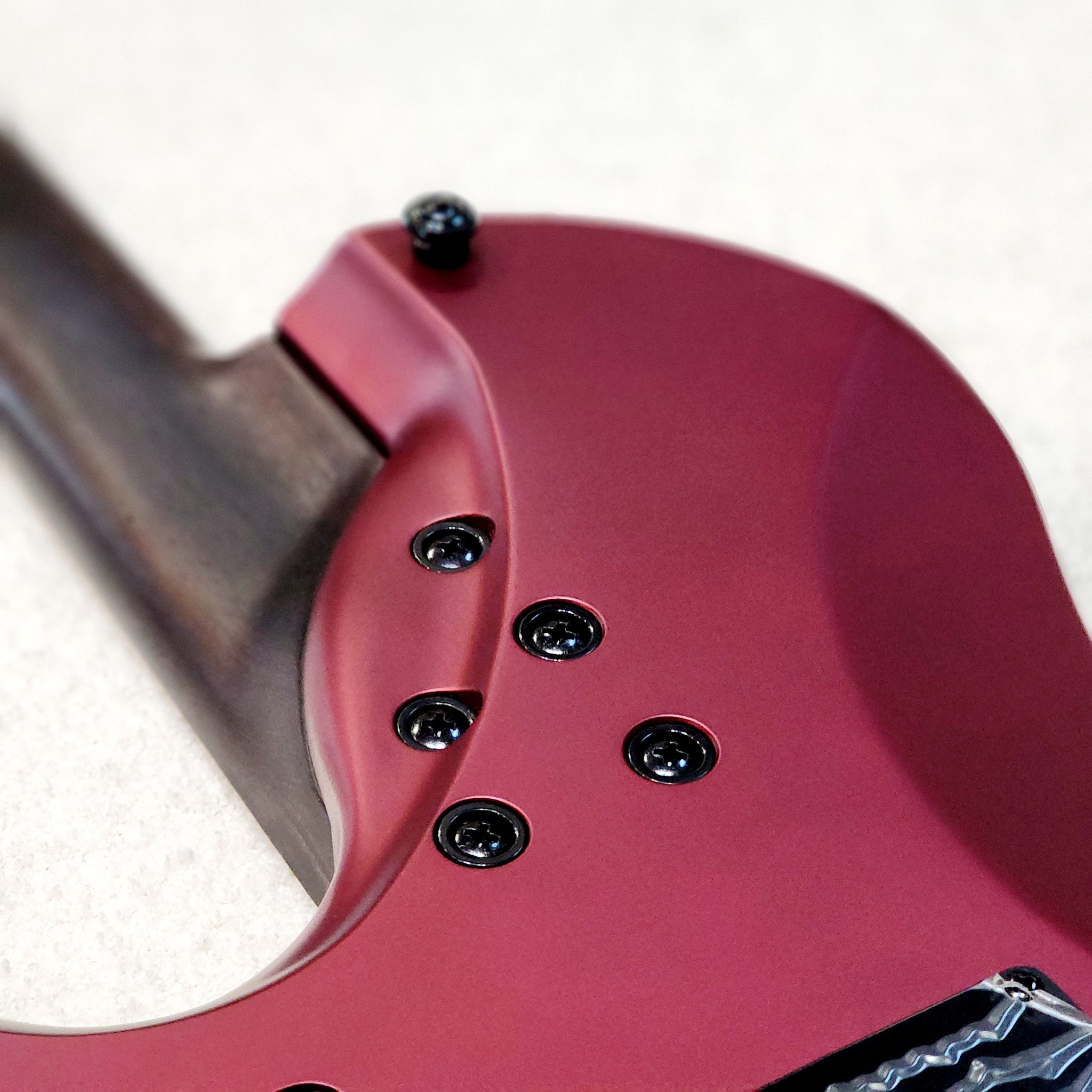 ABASI // LARADA 6 // LEGION // CRIMSON METALLIC (FORTUNE TOWN BRANCH ONLY)