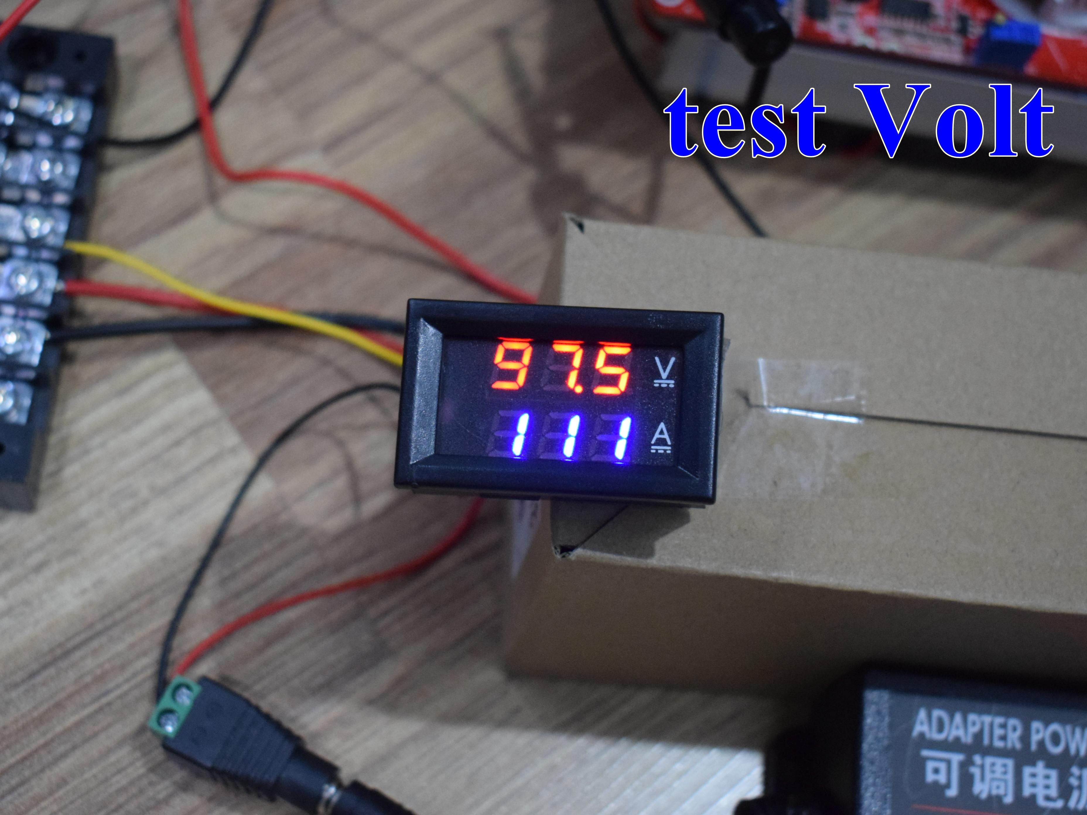 จอแสดงผล ค่าโวลต์ - ค่าแอมป์ DC 0-100V / 100A Dual Display Digital Voltmeter Ammeter(Red/Blue)