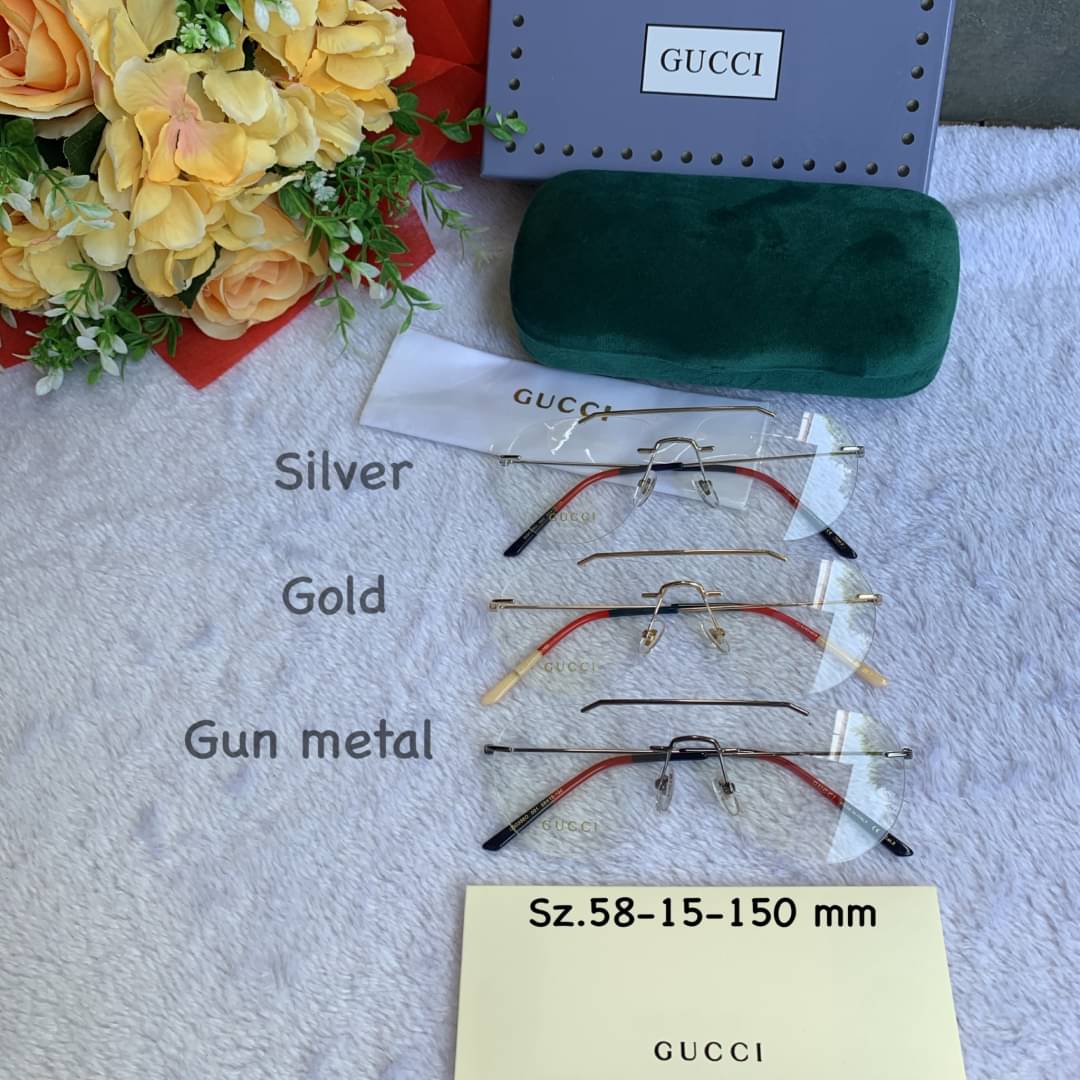 😍พร้อมส่ง แว่นเจาะเลนส์ เปลือยกรอบ โชว์หน้า บอกเลยว่าทรงนี้ใครใส่ก็สวย ใส่ได้ทั้ง ญ/ช ขนาด : 58-25-150 มม ราคา 1980 บาท ส่งฟรี อุปกรณ์ครบเซทใหญ่ตามแบรนด์ : Full set ✅รับประกันความพอใจ👍🏼 สอบถามเพิ่มเติมได้ที่ http://line.me/t