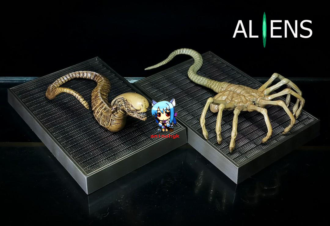 เอเลี่ยน ระเบิดอก Alien Xenomorph Chest Burster พร้อมฐาน 1/6 เรซิ่น