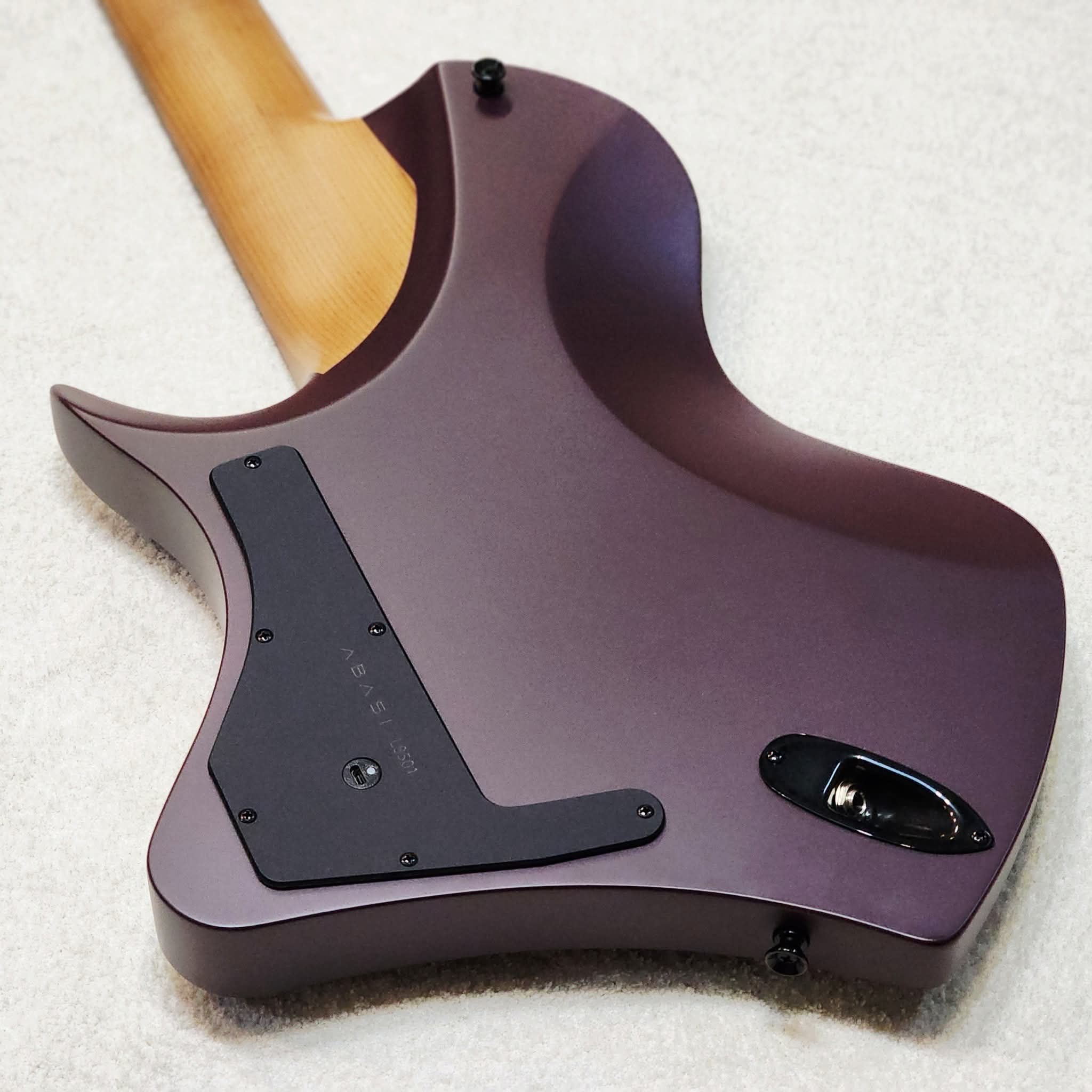 ABASI // LARADA 8 // MASTER SERIES // AUBERGINE