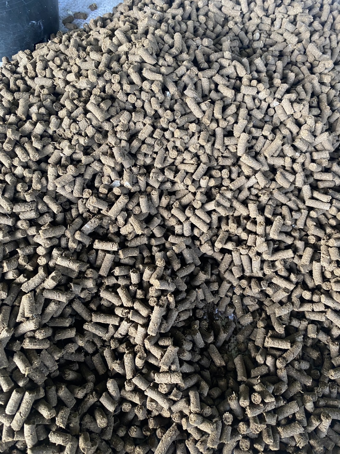 ปุ๋ยขี้ไก่อัดเม็ดแท้ Pellet Chicken Fertilizer