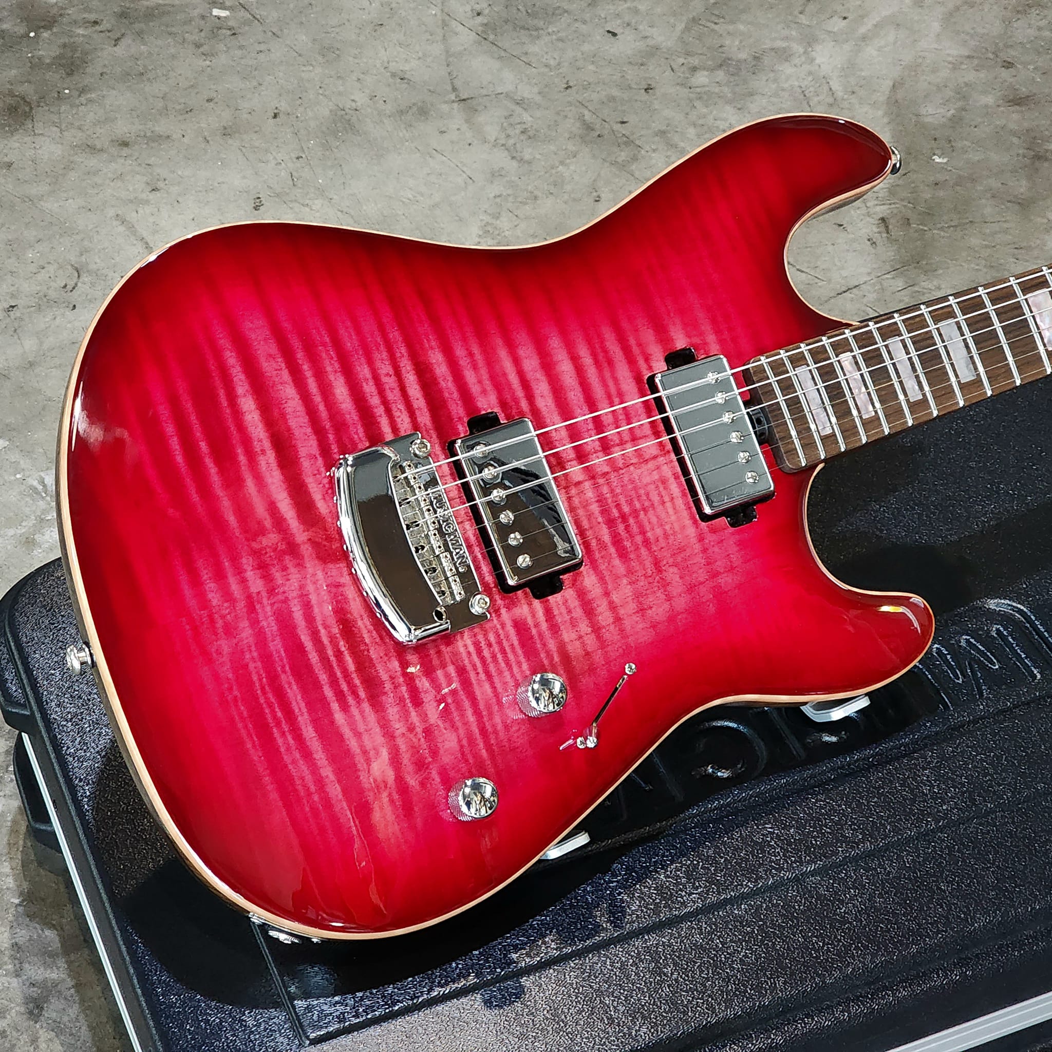 (USED) ERNIE BALL MUSICMAN Sabre "Half Baked" BFR Limited Edition 40/55