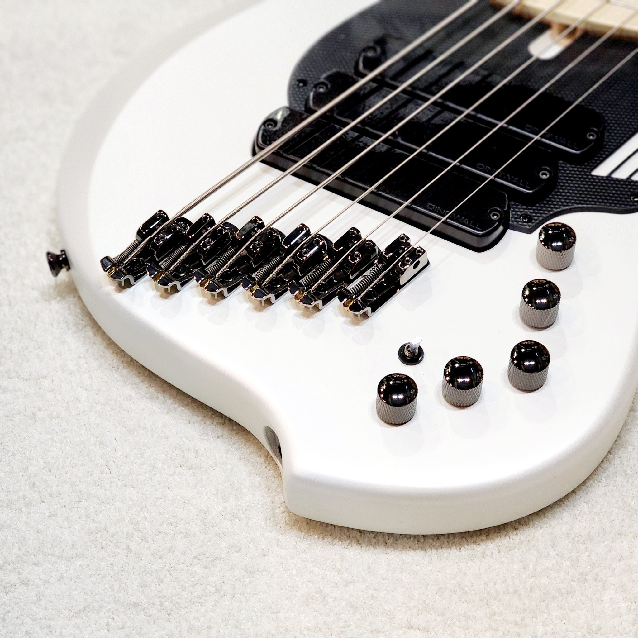 DINGWALL NG3-6 "Adam Nolly Getgood" Ducati White