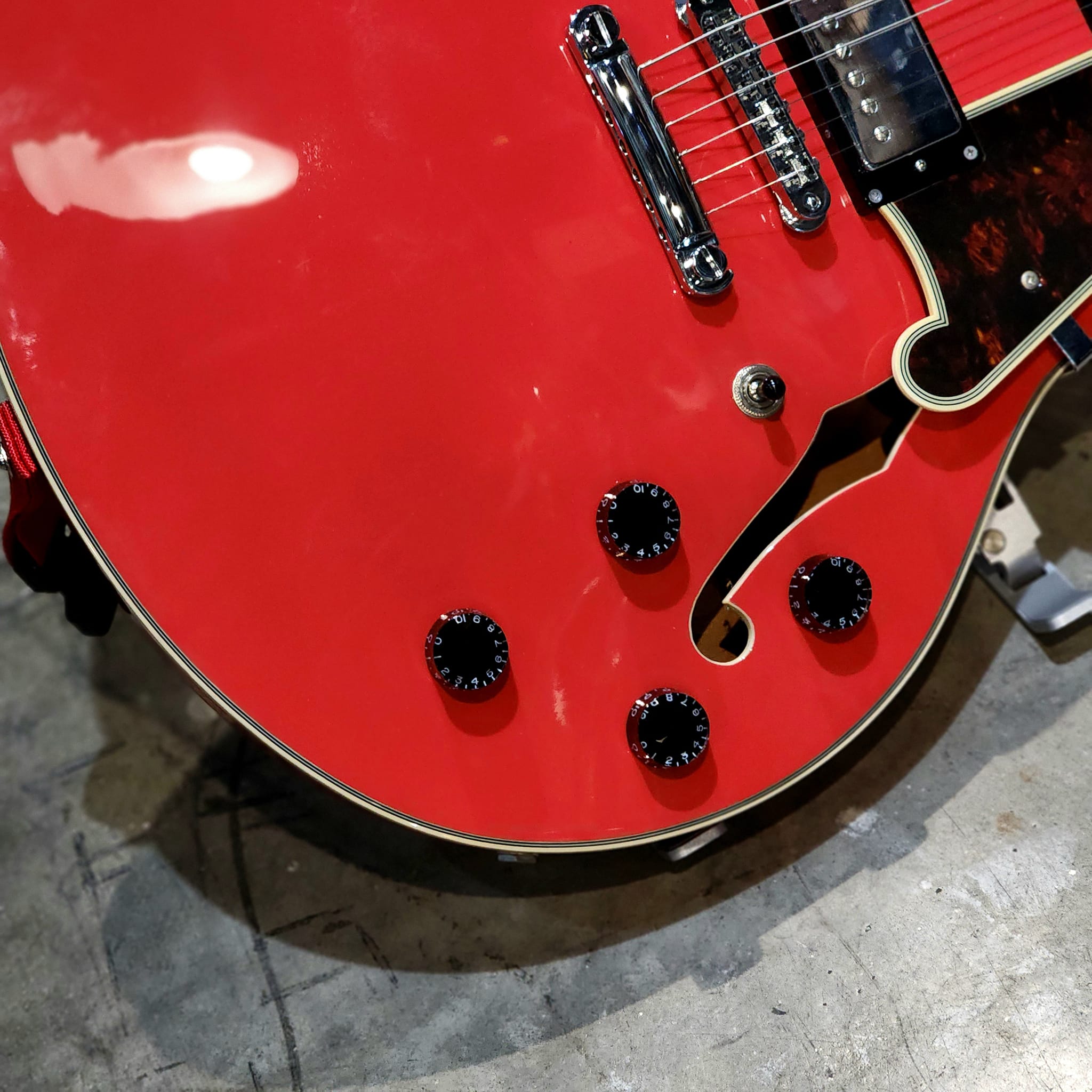 (Used) D'Angelico Premier DC Stop Bar Tailpiece - Fiesta Red