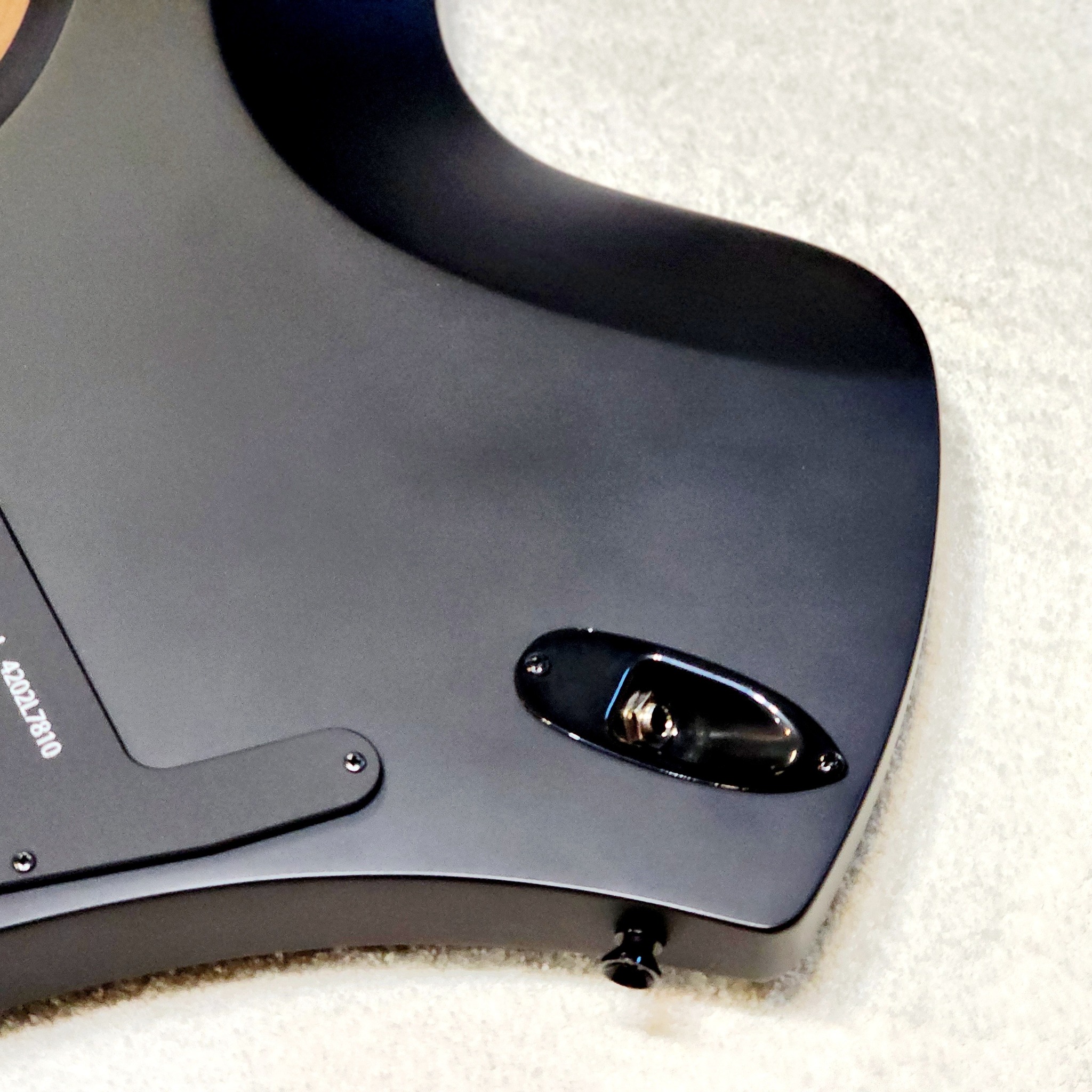 ABASI // LARADA 7 // MASTER SERIES // BLACK