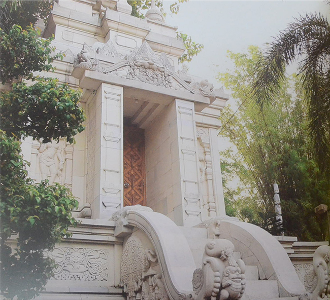 VIHARA JAKARTA DHAMMACAKKA JAYA (2 ภาษา / พร้อมกล่อง)