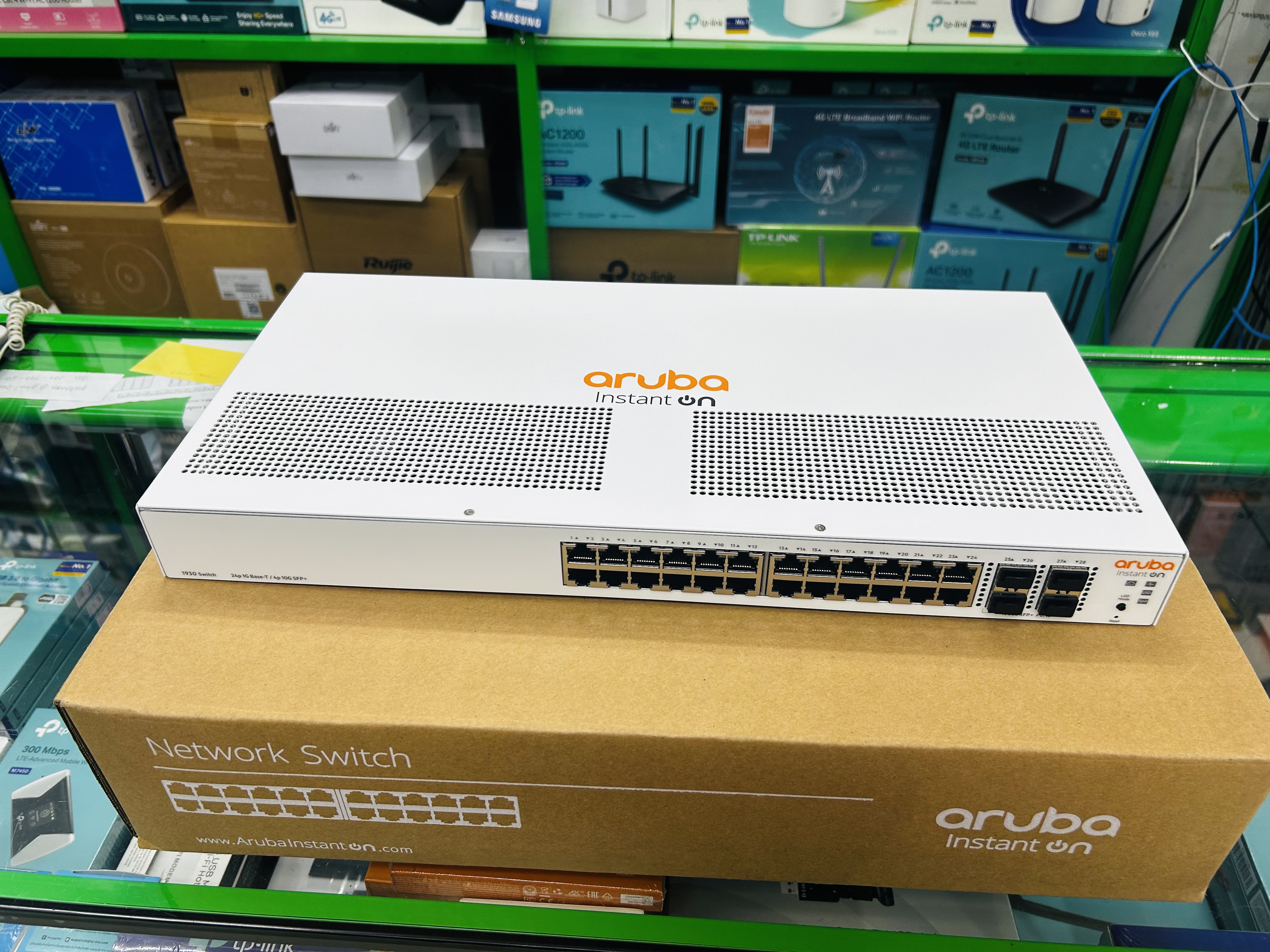 HPE-JL682A Aruba IOn 1930 24G 4SFP+ Switch - zonelink : Inspired 