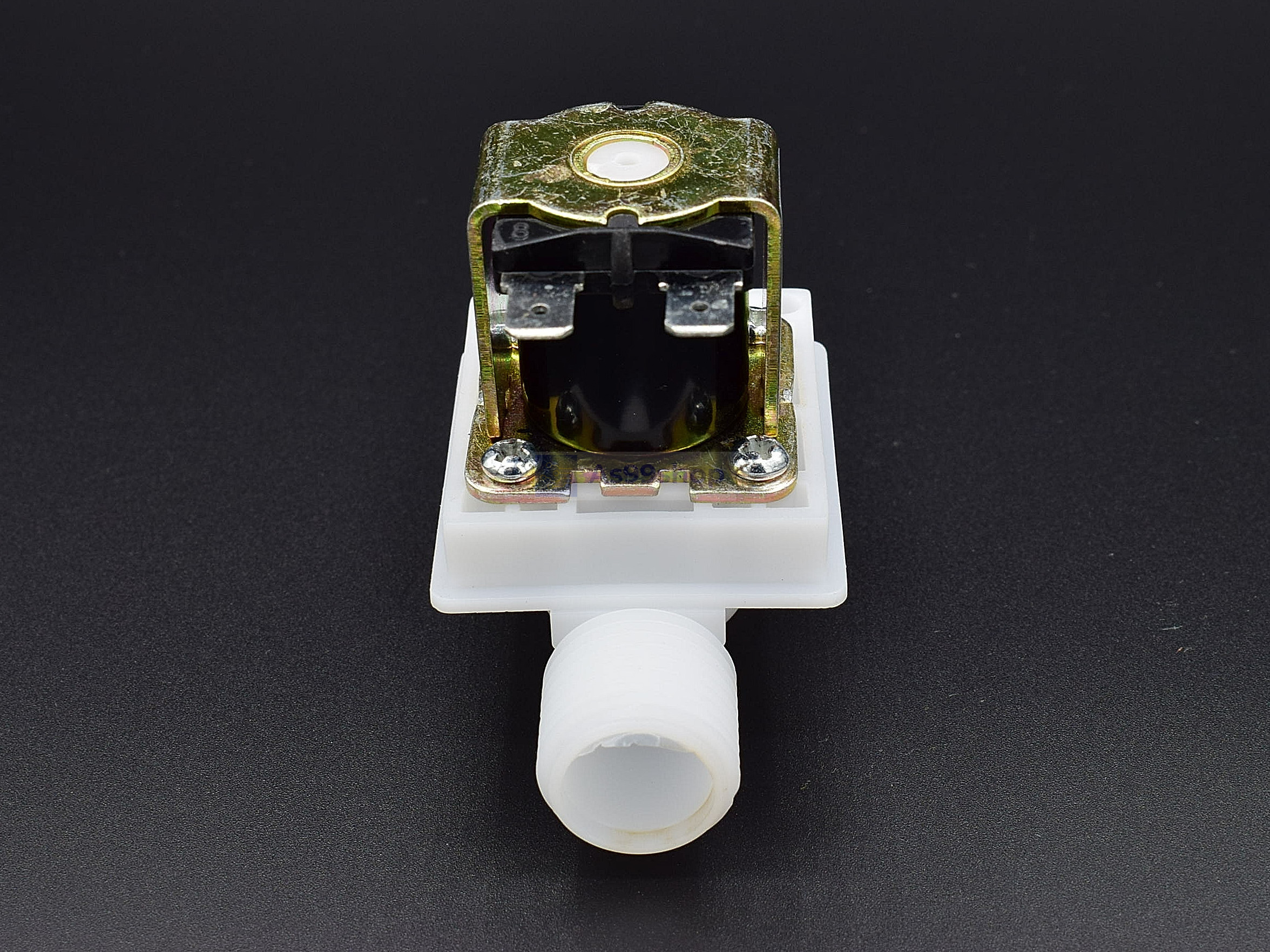 โซลินอยด์วาล์วพลาสติก Solenoid Valve 220VAC 1/2 นิ้ว สำหรับเปิด-ปิด น้ำ