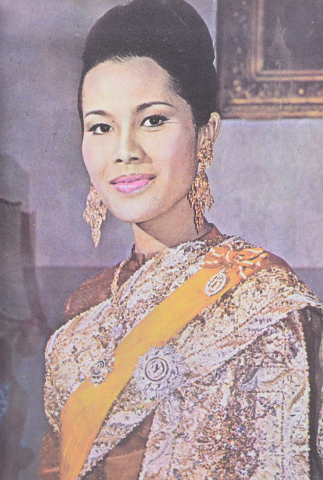 อนุสรณ์ จอมพล มหาอำมาตย์เอก เจ้าพระยาสุรศักดิ์มนตรีฯ