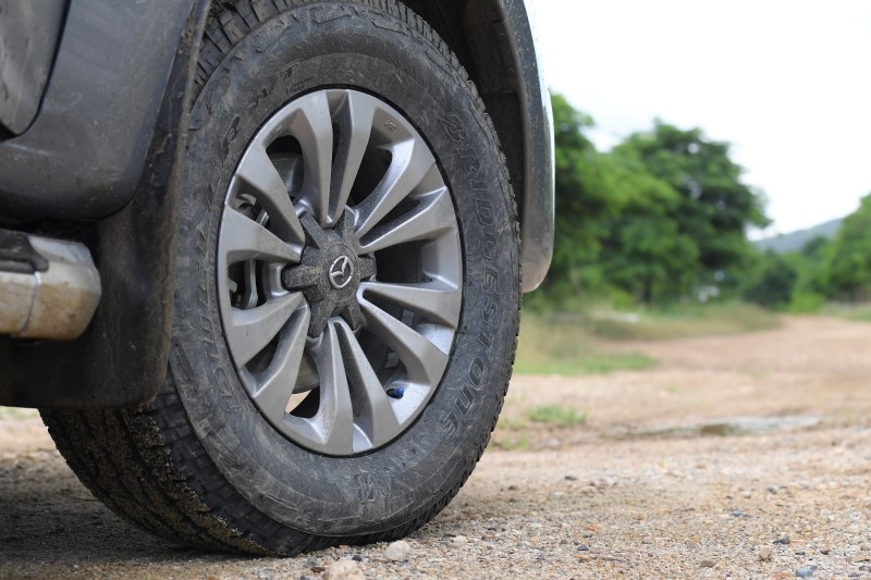 ยาง BRIDGESTONE DUELER AT001 ขนาด 265/75-16ราคาพิเศษ สั่งได้