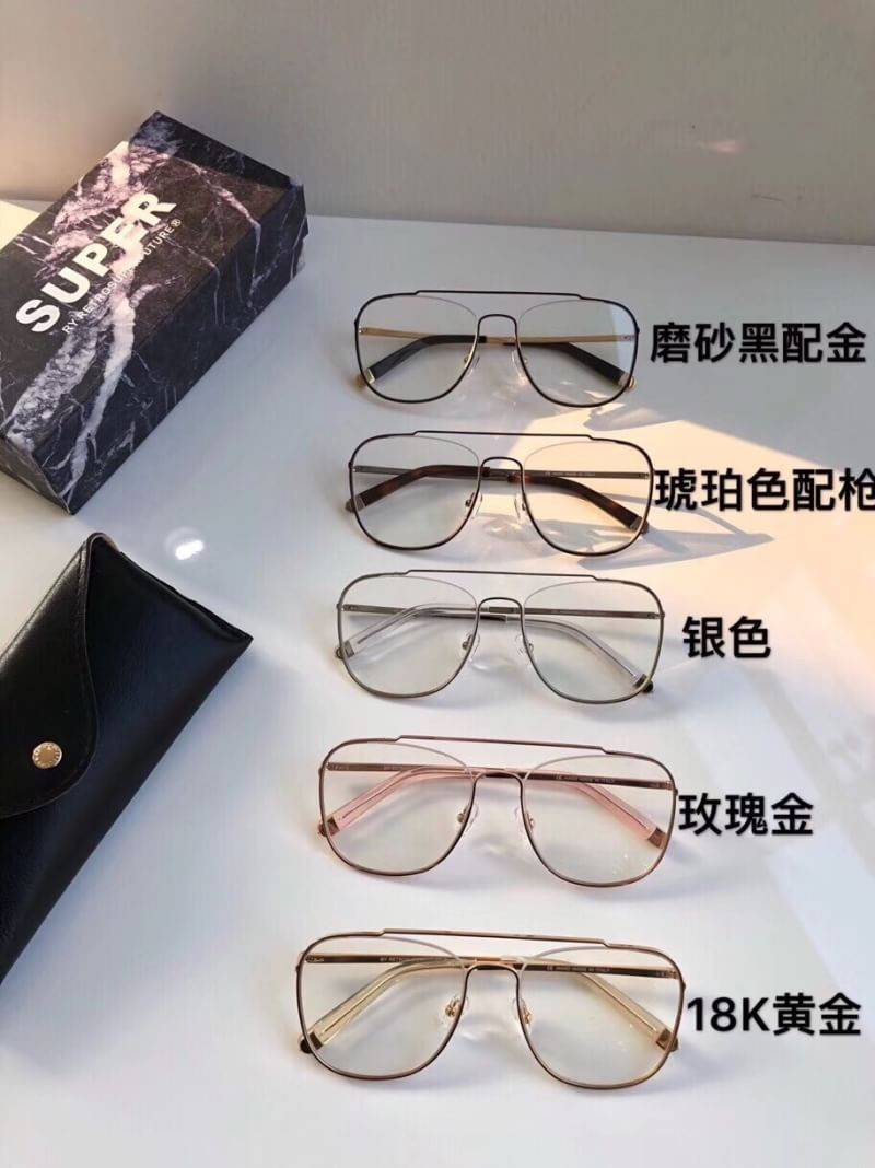 กรอบ SUPER ขาสปริง งานแฟชั่นตัดกรอบใส่เก๋ๆ 😍 งานเกรด Hi end ปั้มโลโก้ทุกจุด เทียบแท้1:1 ทน ฮิต ใส่แล้วดูดี มีราคา😊👍🏼 🔥🔥🔥พร้อมส่ง สี : เงิน, ดำ, น้ำตาลแดง ราคา 1,900บาท อุปกรณ์ครบเซทใหญ่ตามแบรนด์ : F