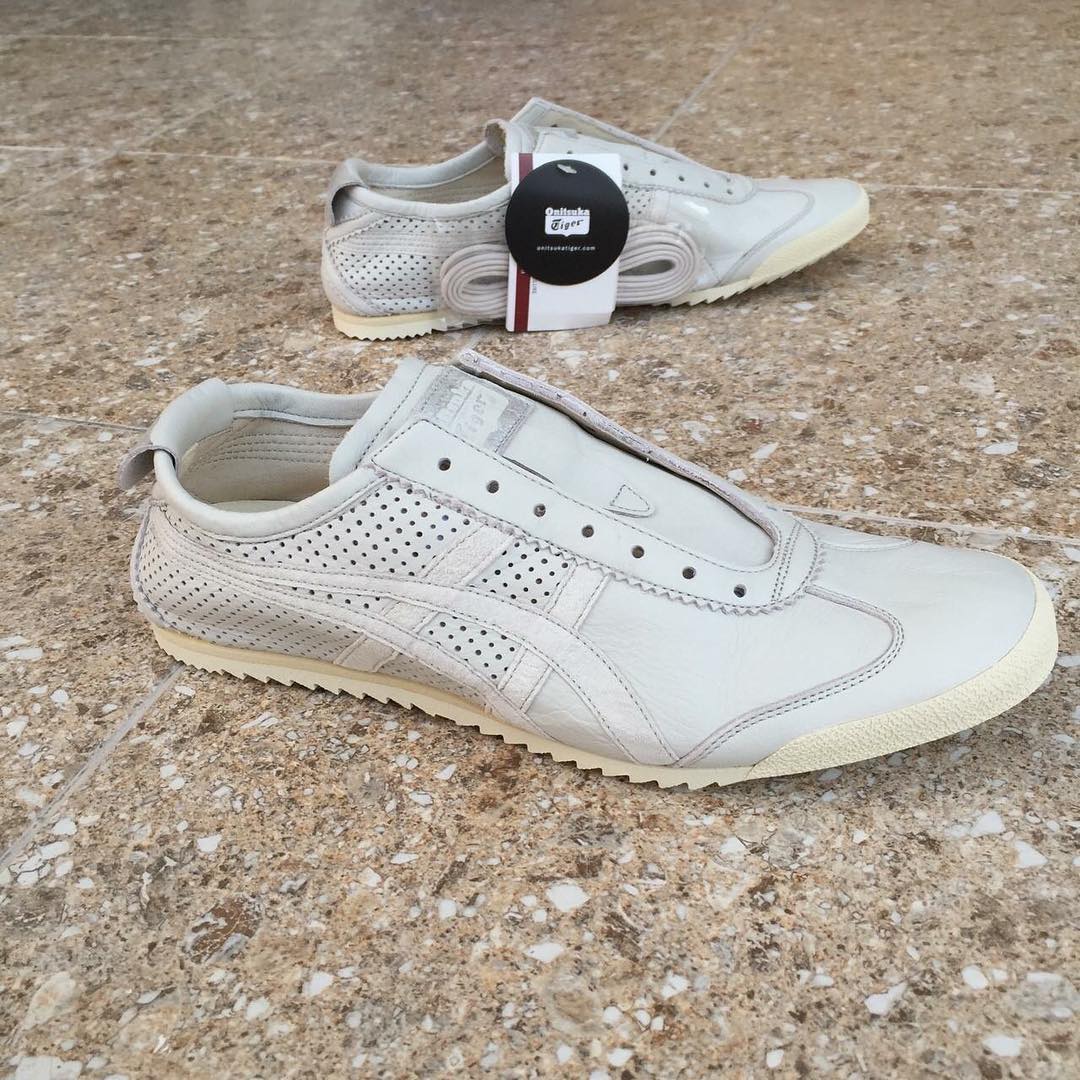 Onitsuka Tiger x ISETAN Nippon Made Mexico 66 Deluxe Slip-on สีครีม