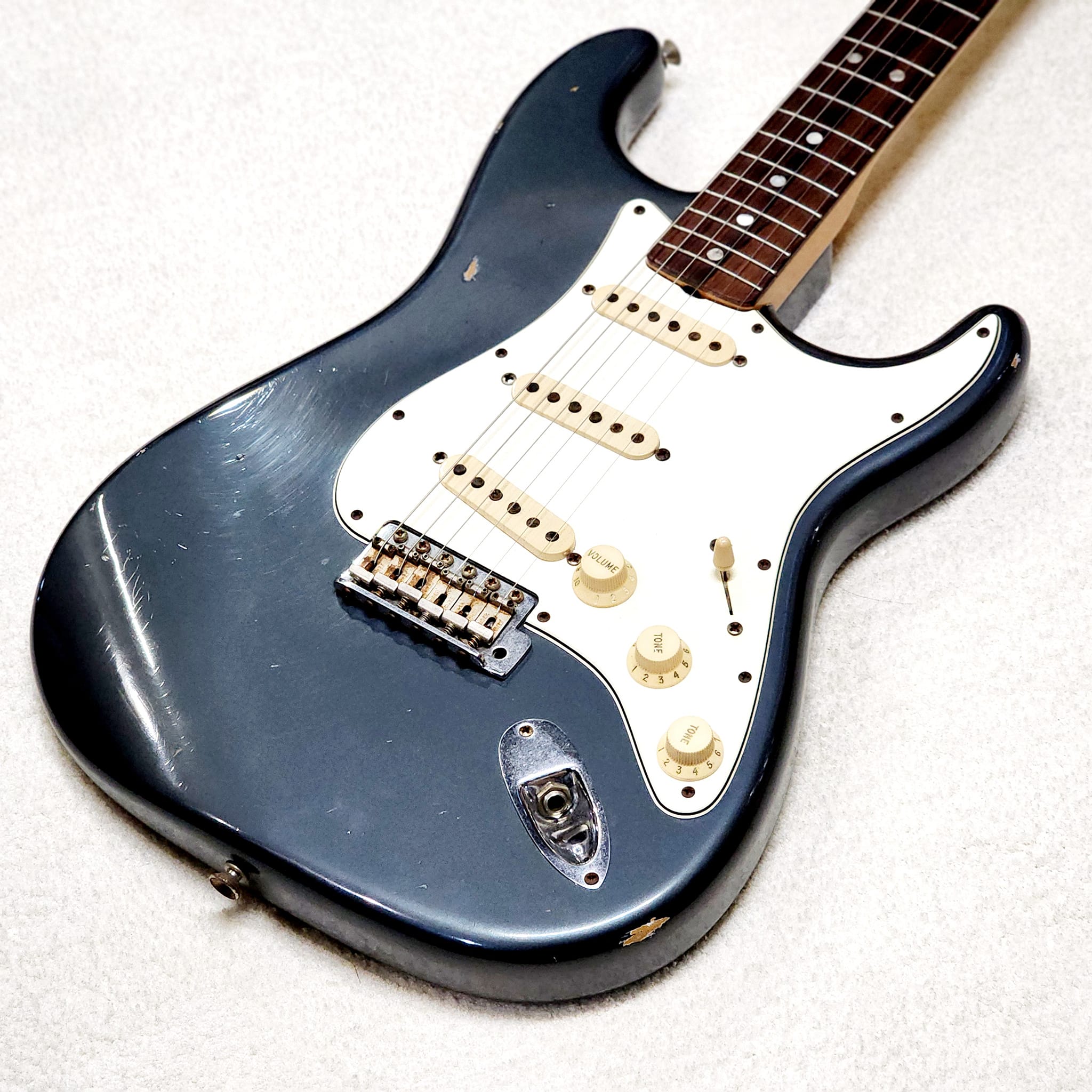 (USED) FENDER Custom Shop Stratocaster RE65 Relic Charcoal Frost Metallic 2005 SERIAL # R25483