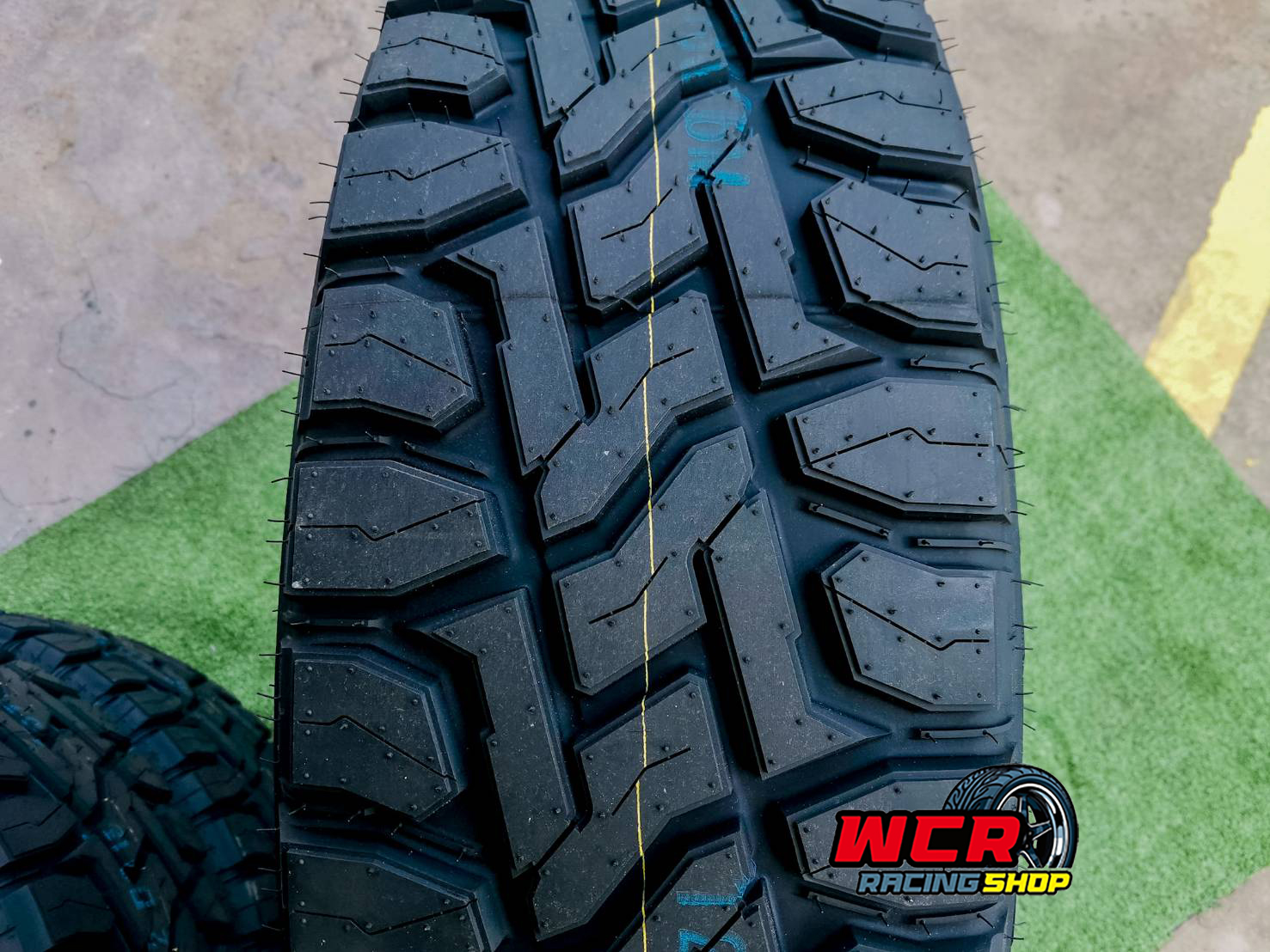 TOYO TIRES OPEN COUNTRY R/T 265/70R17 ปี21