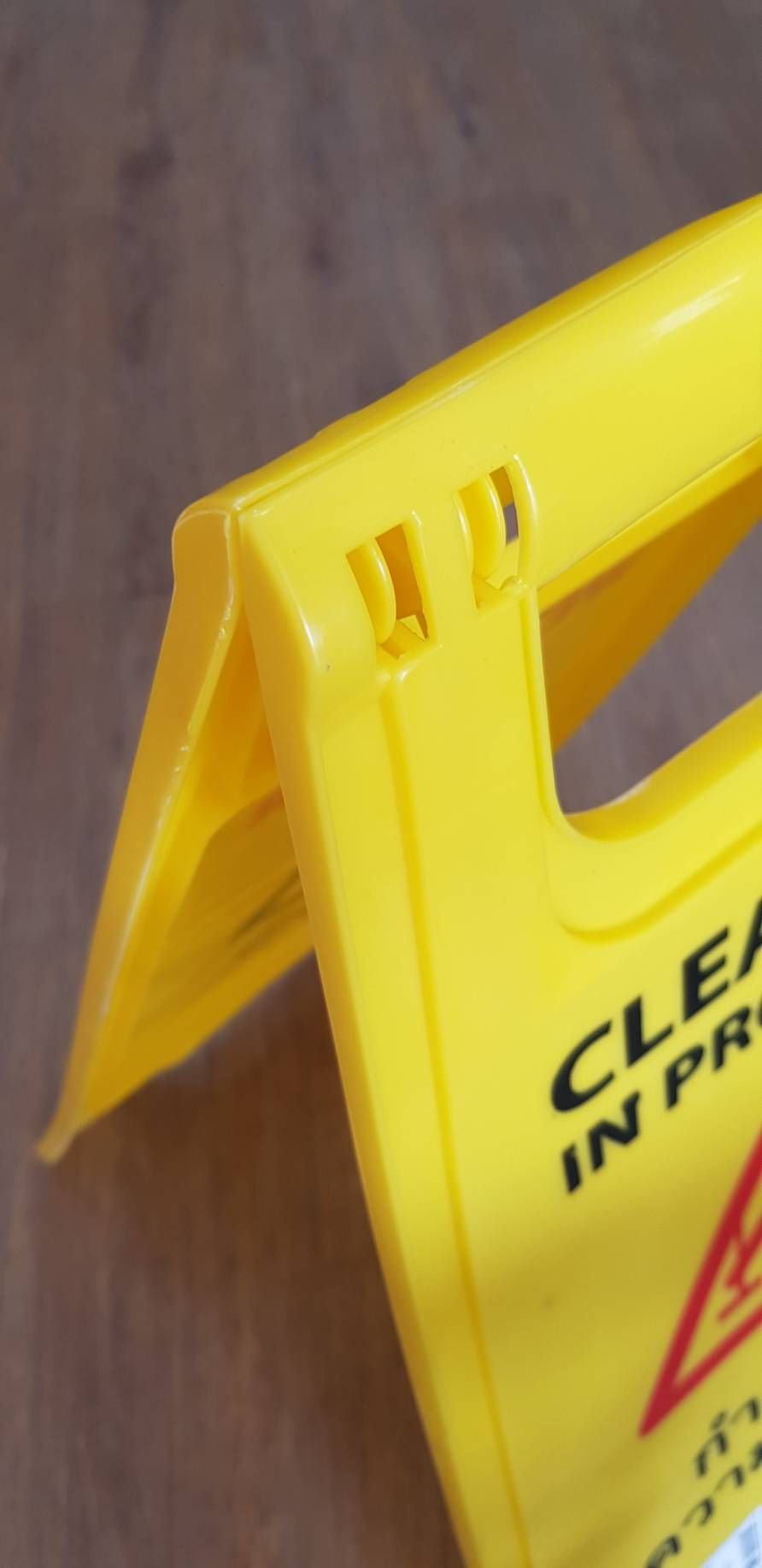 YAMADA ป้ายตั้งพื้นระวังลื่น 30x61cm