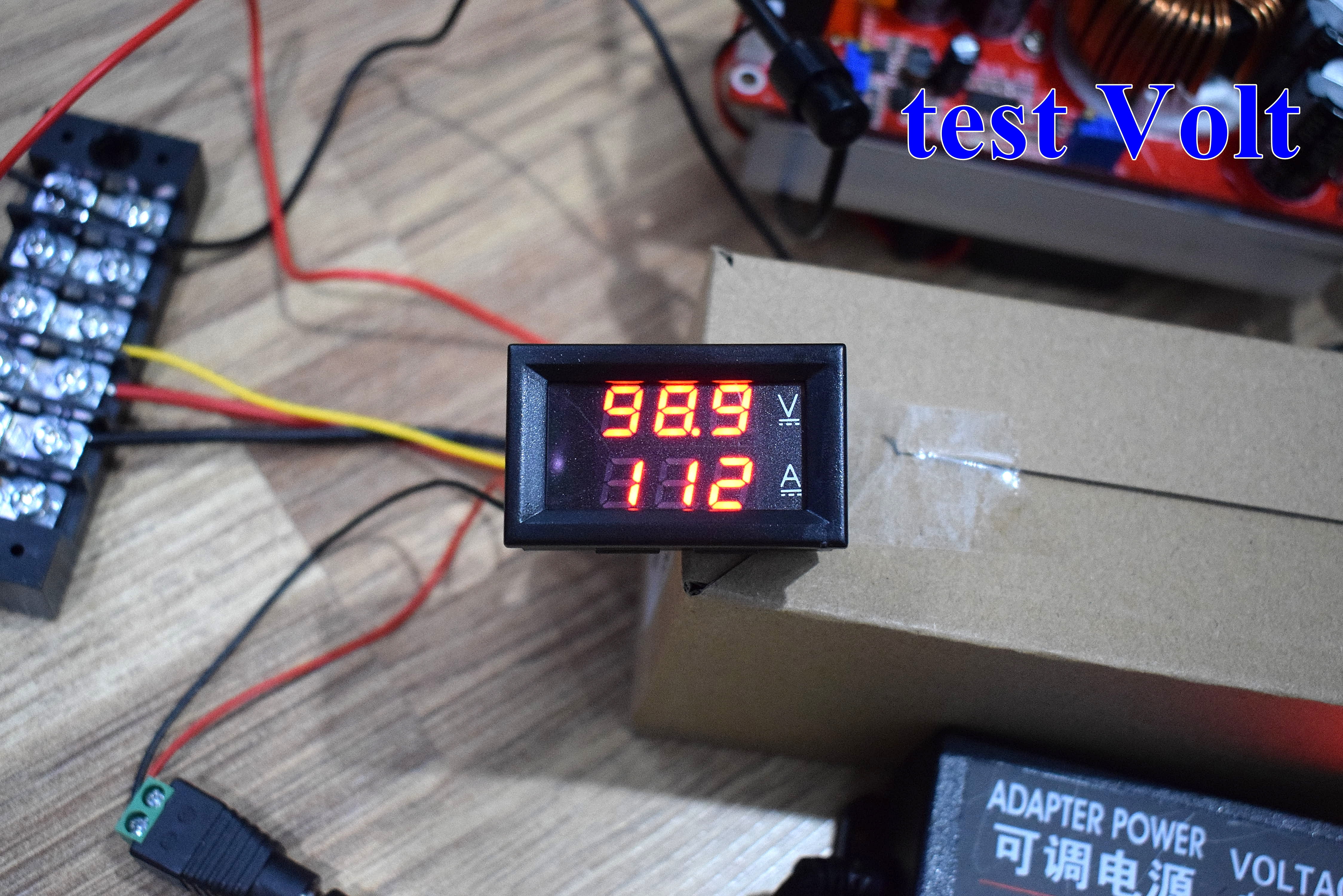 จอแสดงผล ค่าโวลต์ - ค่าแอมป์ DC 0-100V / 100A Dual Display Digital Voltmeter Ammeter(Red/Red)