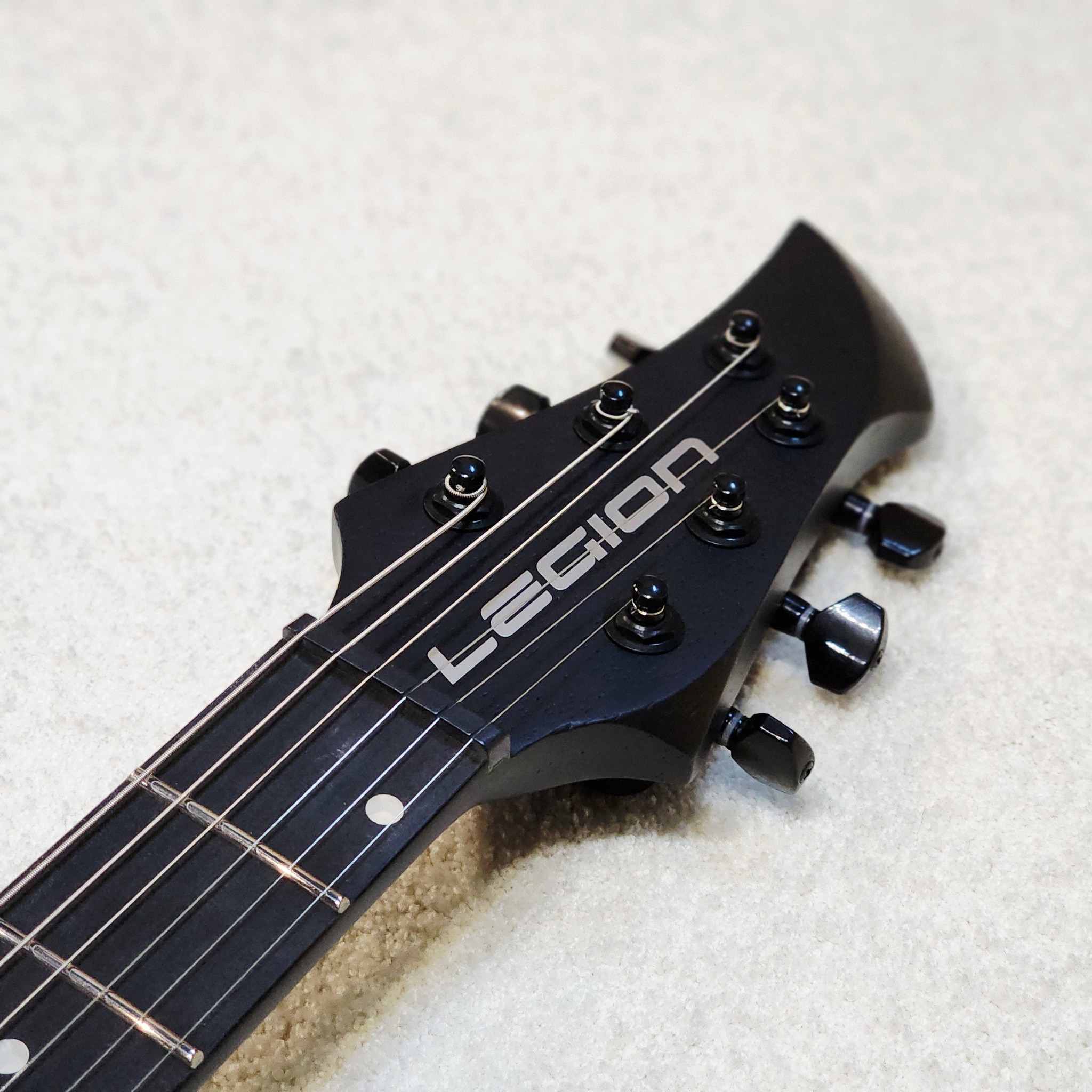 ABASI // EMI 6 // LEGION // CHARCOAL BURL (DAO KANONG BRANCH ONLY)