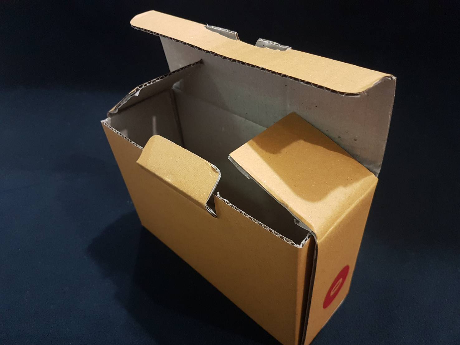 กล่องไปรษณีย์ไดคัทกระดาษลูกฟูก ขนาด 0 กล่องพัสดุไดคัทราคาส่ง-กล่องส่งไปรษณีย์ราคาถูกเบอร์ ศูนย์(0)