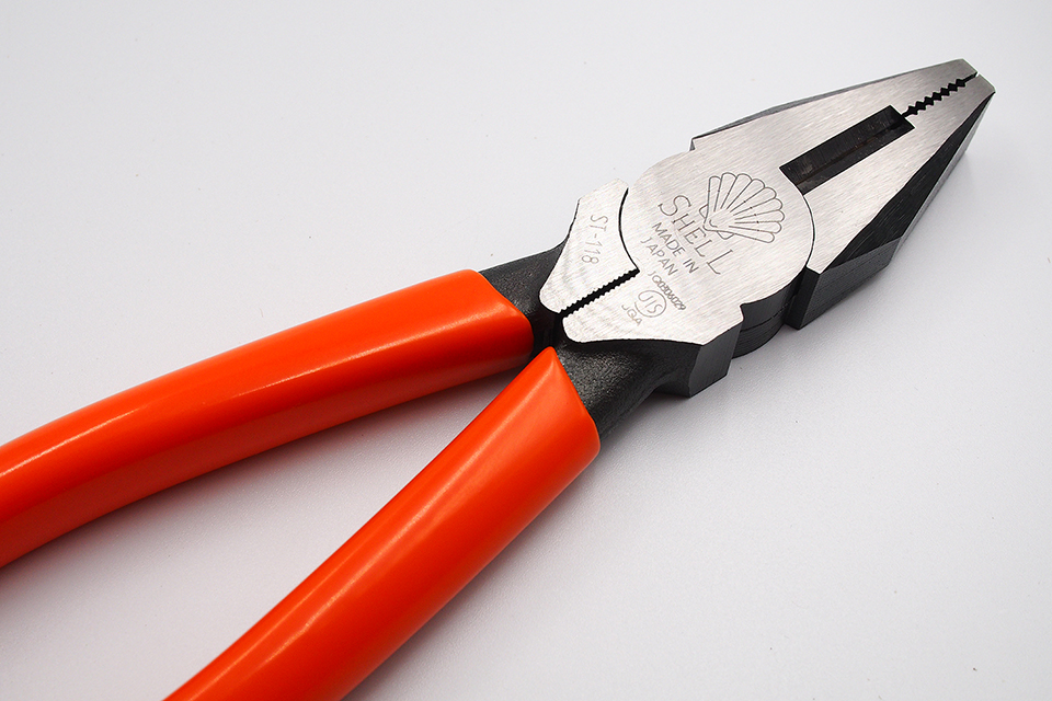 คีมปากจิ้งจก SHELL ขนาด : 6" (ST-116) , 7" (ST117) , 8" (ST-118)