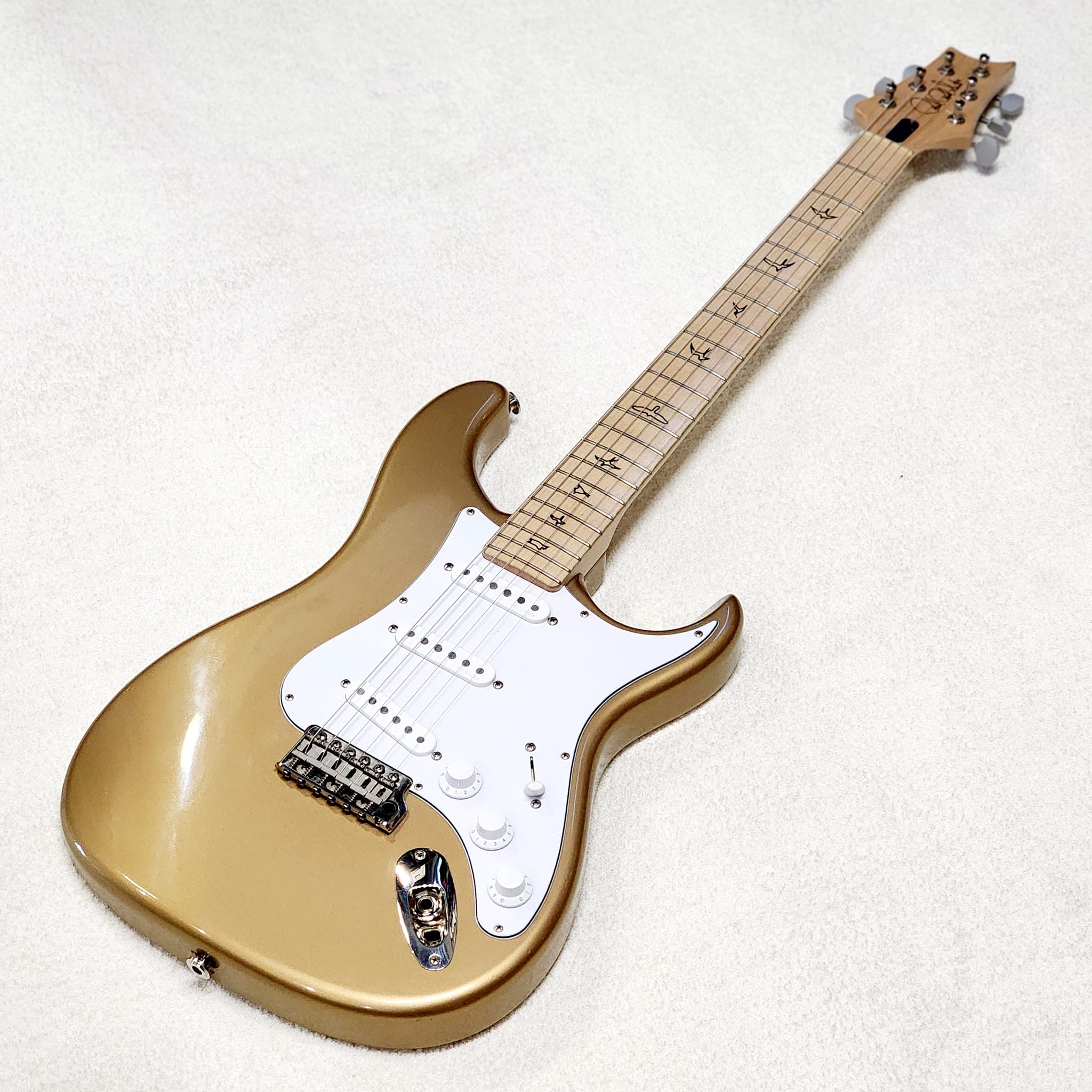 (USED) PRS John Mayer Silver Sky Maple Fretboard Golden Mesa