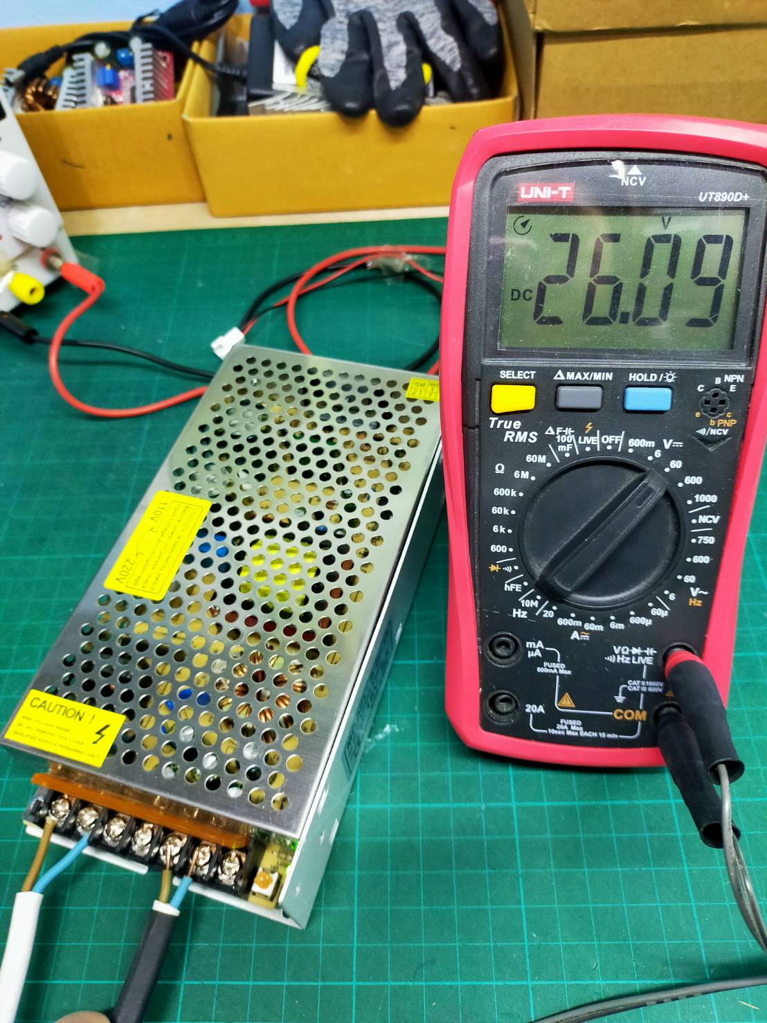 สวิตชิ่งเพาเวอร์ซัพพลาย Switching Power Supply 18V 10A 180W(สีเงิน) S-180-18