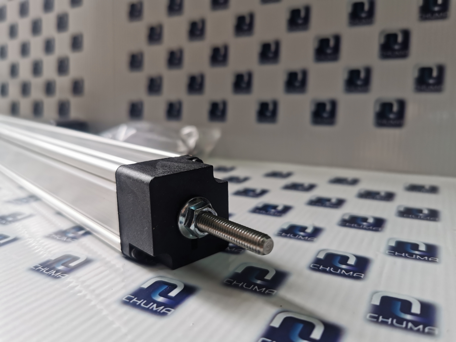 Novotechnik, encoder, linear position sensor, rotary position sensor, angle sensor, LWH-0300, LWH-300