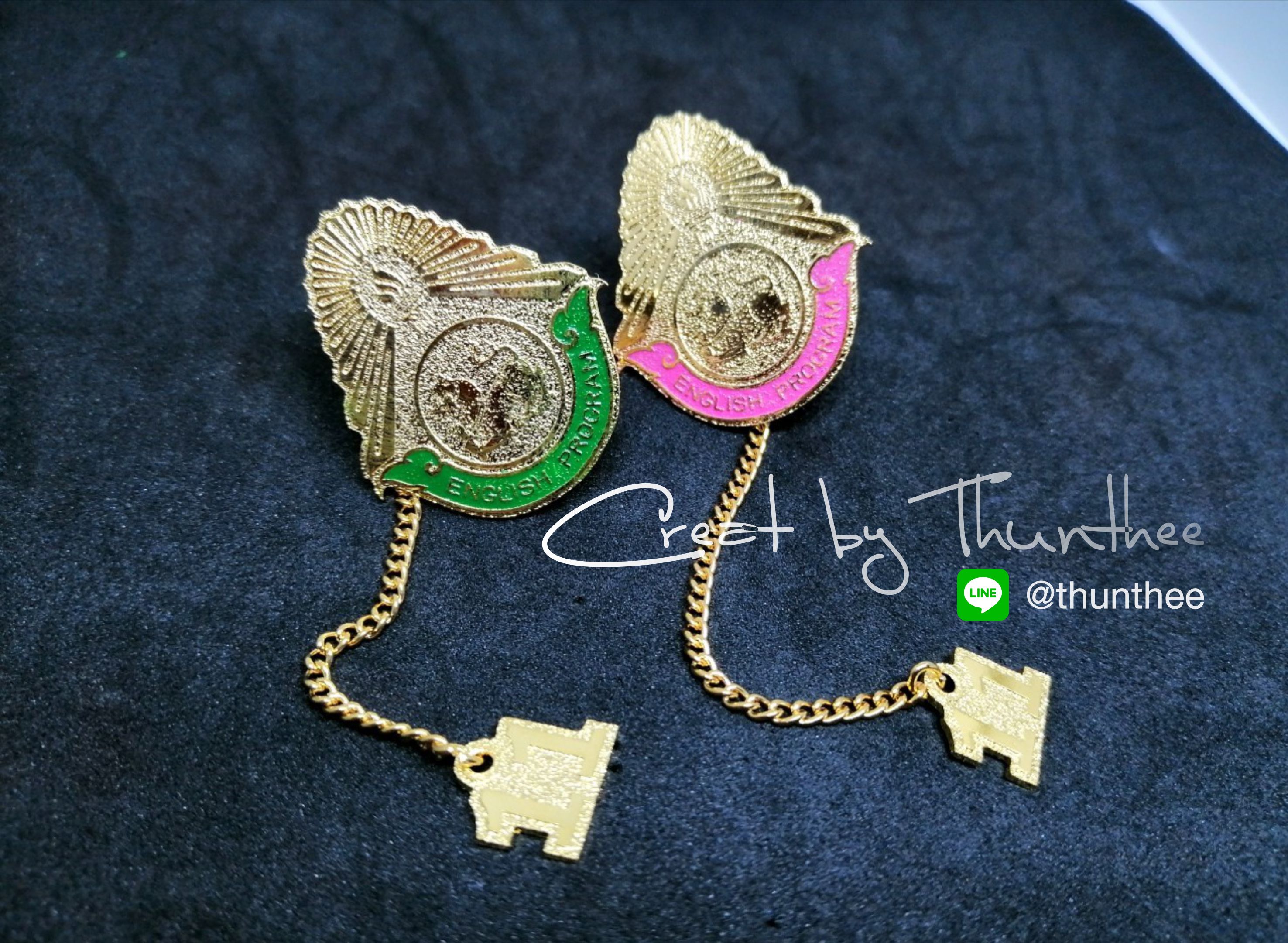 เข็มกลัดตราโรงเรียน