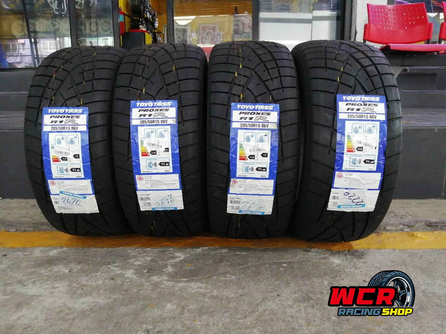 ยาง TOYO R1R ขนาด 205/50-15