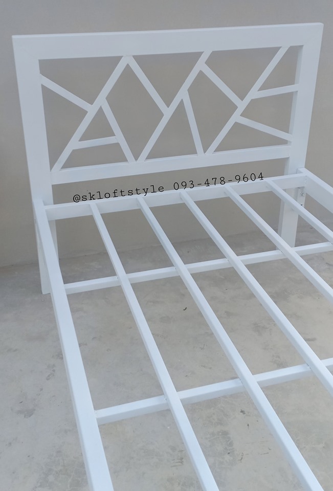 เตียงนอนเหล็ก 3.5 ฟุต สีขาว แบบที่2