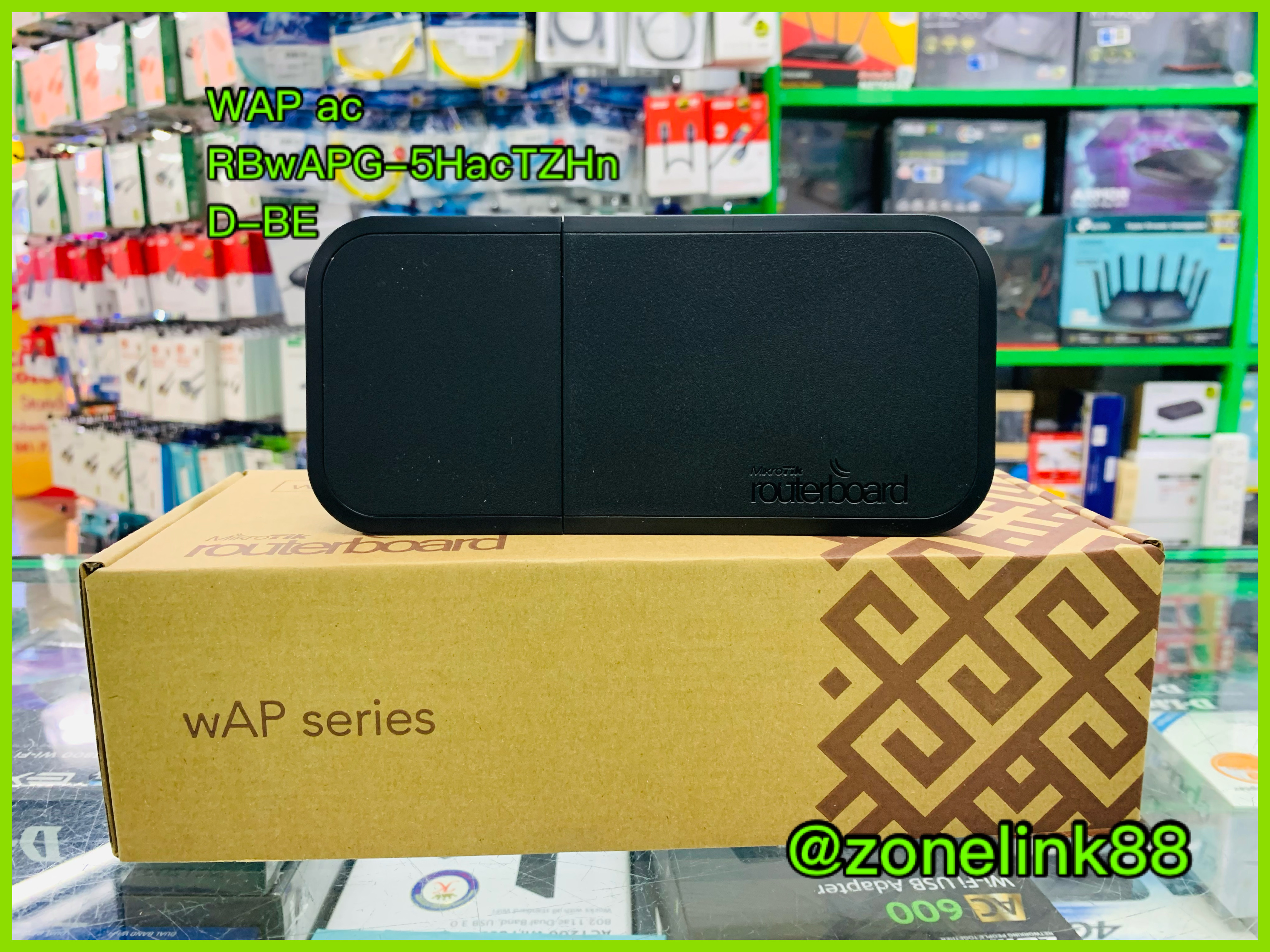 wAP ac BE Small dual-band 2.4 / 5GHz black weatherproof wireless access point for mounting on a ceiling, wall or pole