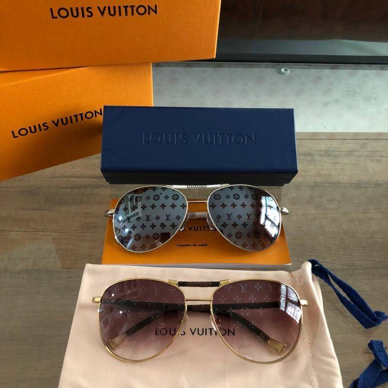 😘มาแล้วน๊า Louis vuitton เลนส์พิเศษ มองออกไม่เห็นลาย งานเกรด Hi end ปั้มโลโก้ทุกจุด เทียบแท้1:1👍🏼 Sz. 58-15 mm Col. เลนส์ชาขาน้ำตาล, เลนส์ปรอทเงินอ่อนขาครีมขาว อุปกรณ์ครบเซทใหญ่ตามแบรนด์ : Full set ✅รับประกันความพอใจ👍