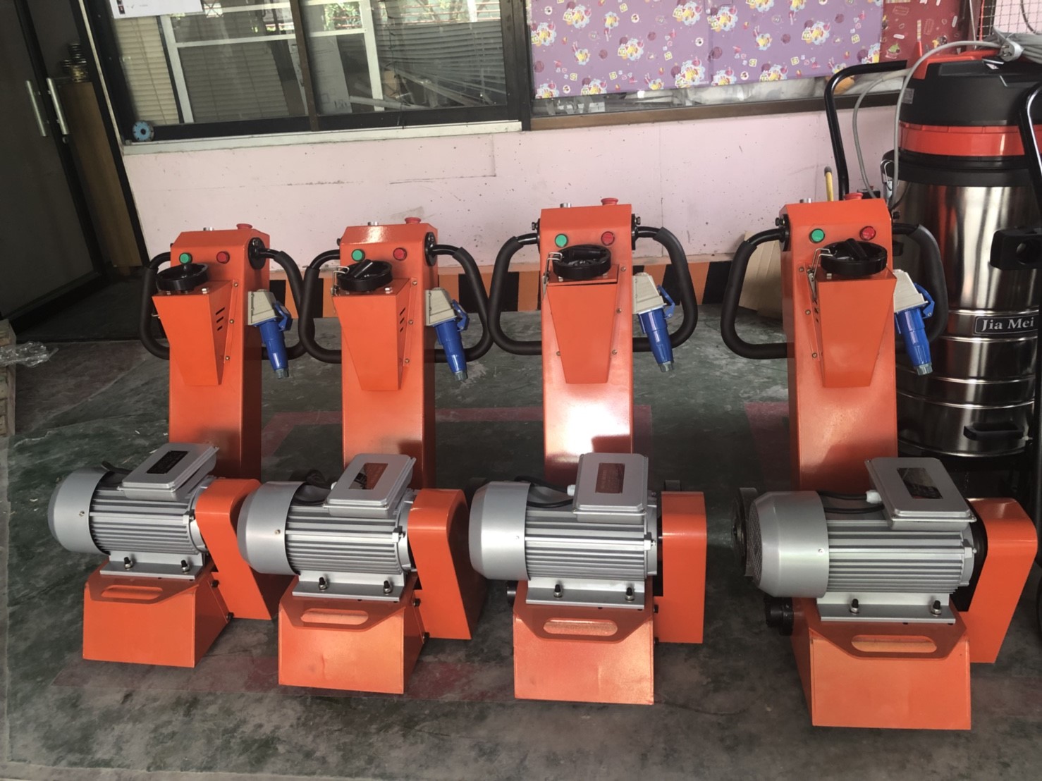 SC200E เครื่องขูดผิวคอนกรีต (Scarifying Machine) 220V.