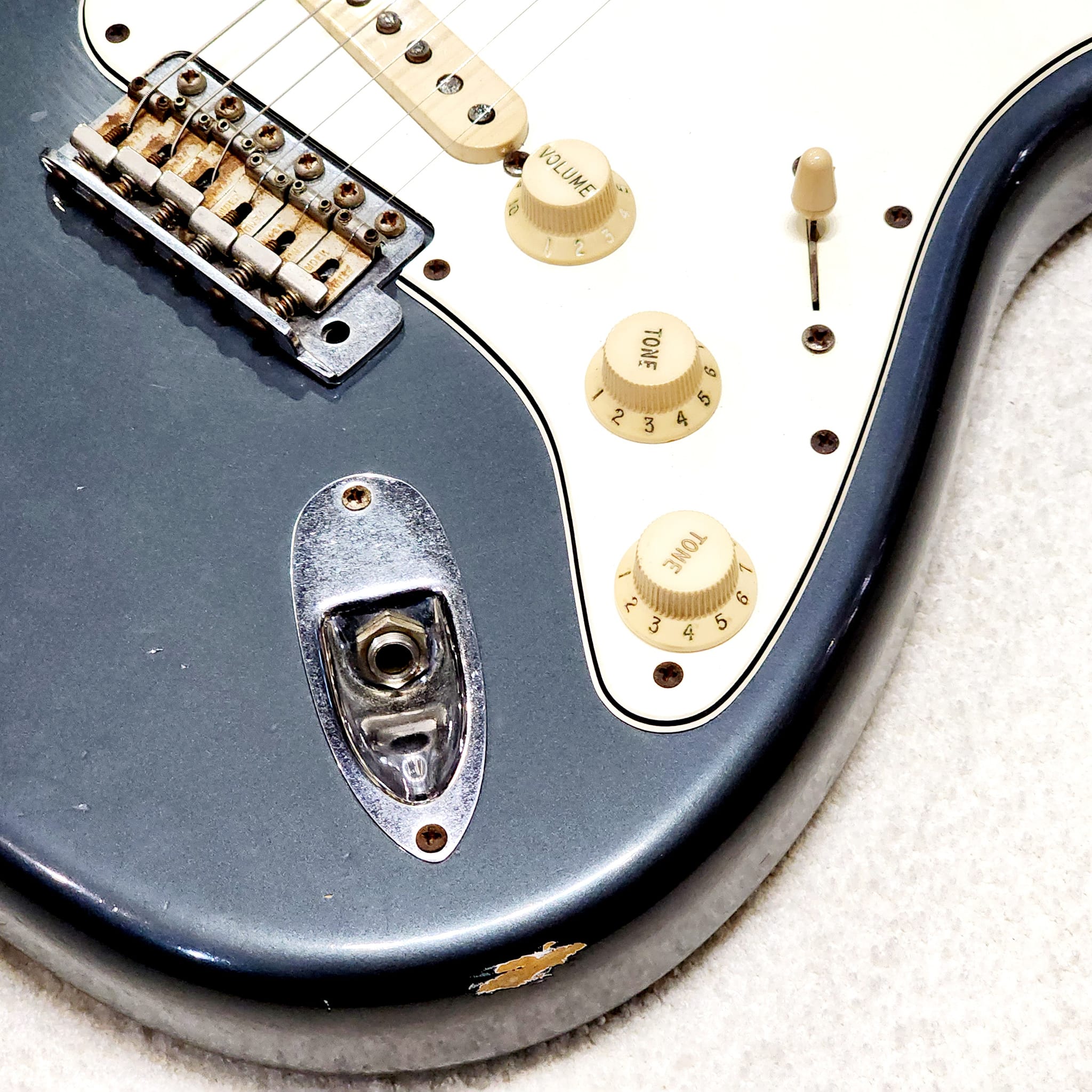 (USED) FENDER Custom Shop Stratocaster RE65 Relic Charcoal Frost Metallic 2005 SERIAL # R25483