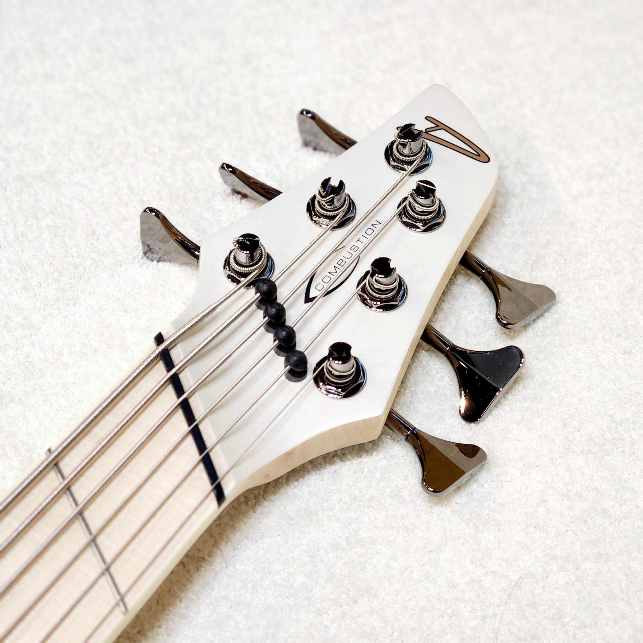 DINGWALL NG3-6 "Adam Nolly Getgood" Ducati White