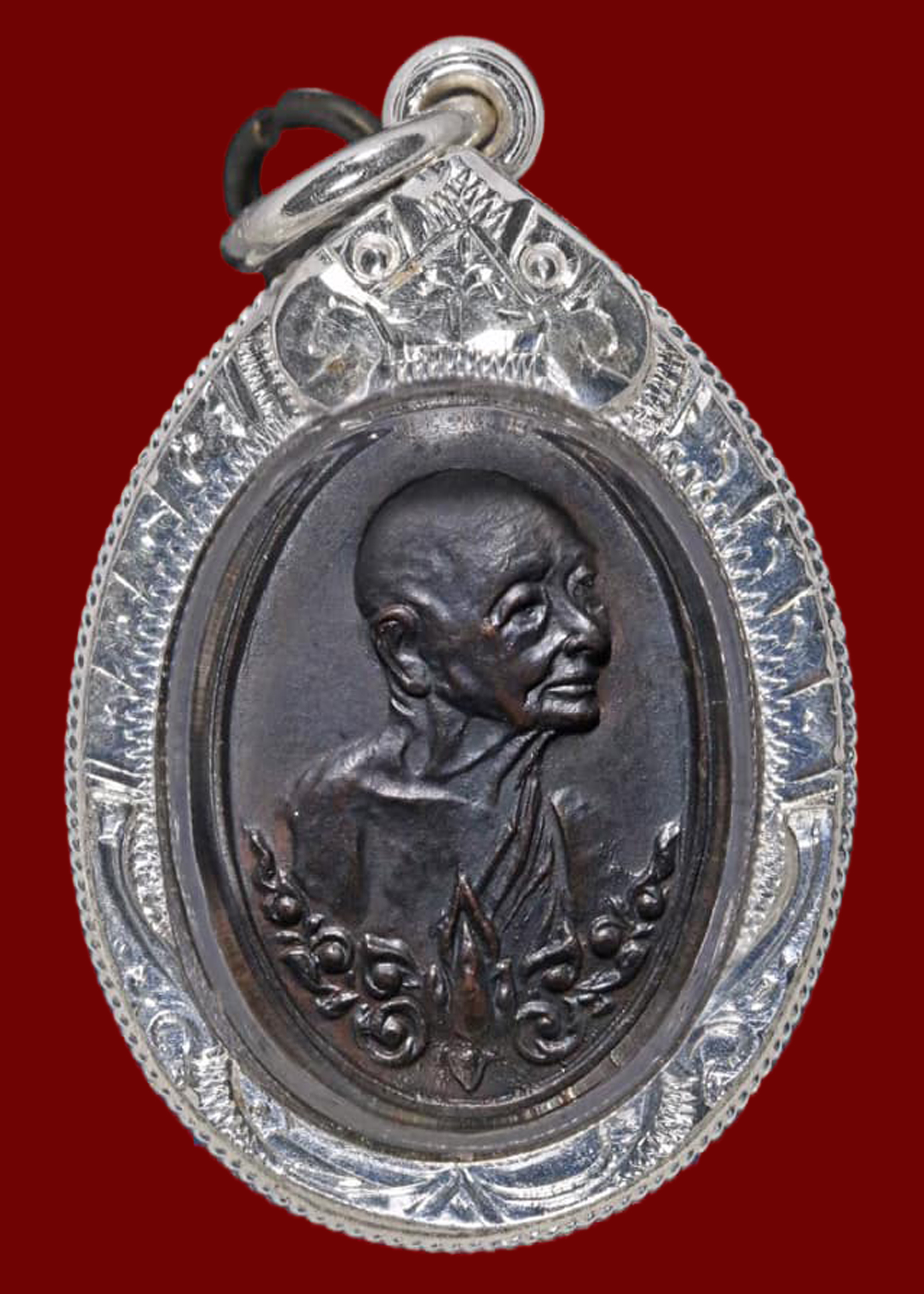 เหรียญปล้องอ้อย หลวงปู่เพิ่ม วัดกลางบางแก้ว จ.นครปฐม ปี2518 พิมพ์เล็ก เนื้อทองแดงรมดำเดิมๆ เลี่ยมเงินงานสั่งทำ