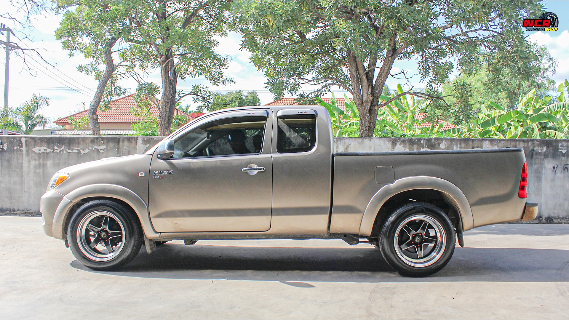 รถ TOYOTA VIGO ล้อแม็กซ์ TYPE-GV.2 ขอบ 18