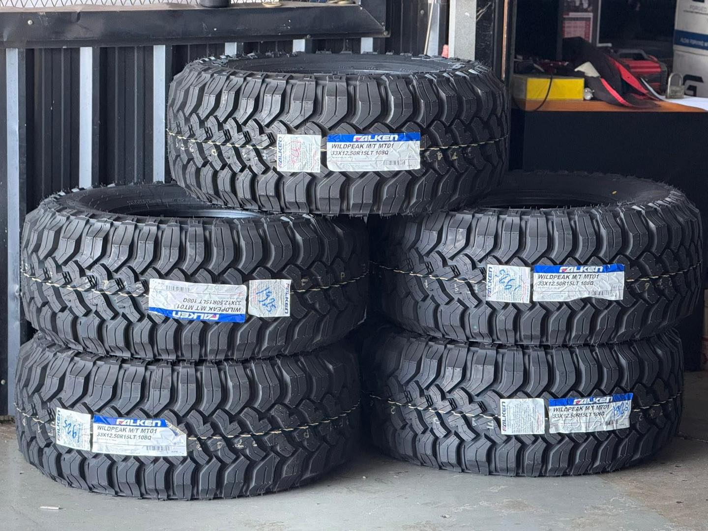 ยาง Falken MTขนาด 33x12.5R15ราคาพิเศษ สั่งได้