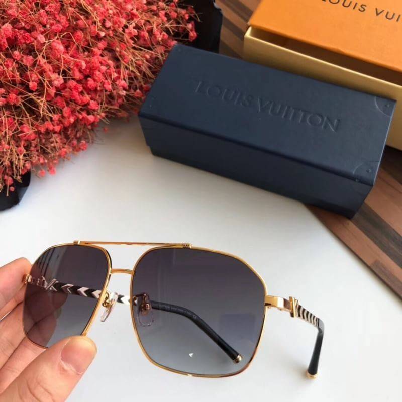 🔥หลุยด์ แบบมาใหม่ครับ🔥พร้อมส่งครบเซทสวยมาก👍🏼👍🏼👍🏼 LOUIS VUITTON Z0718 งานละเอียด ขายลายสานสวยมาก MADE IN ITALY งานเกรด Hi end ปั้มโลโก้ทุกจุด เทียบแท้1:1 Size : 60-13-140 mm Color : มาครบสี(เช