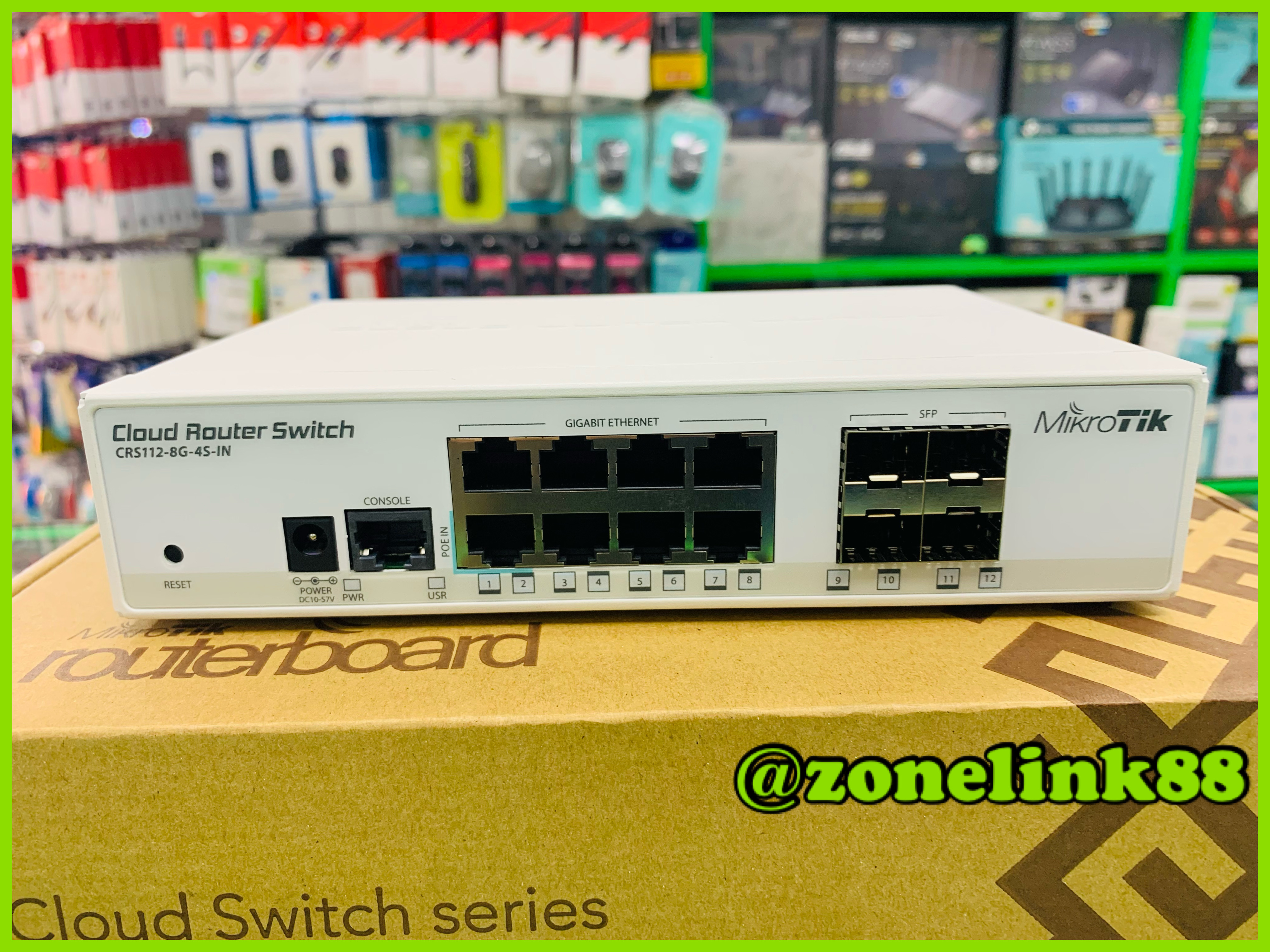 MikroTik CRS112-8G-4S-IN - 8-Port Gigabit Ethernet + 4-Port SFP (1G) “small size low cost” Cloud Router Switch MikroTik RouterOS, Level5 license (Load Balancing + HotSpot Server) Metal Case(สินค้ารวมภาษีมูลค่าเพิ่ม)