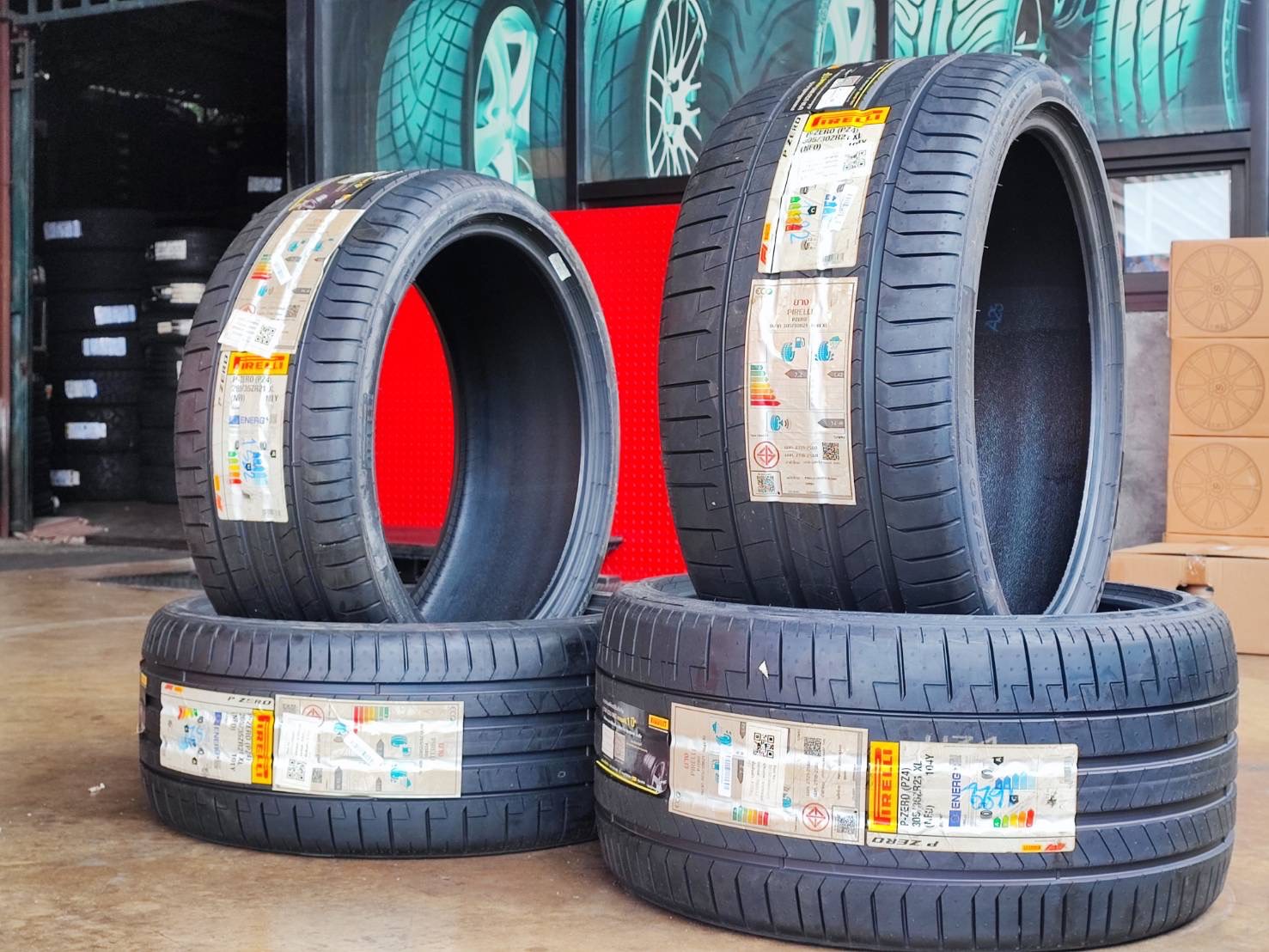 ยาง Pirelli For Porsche Taycan PIRELLI P ZERO PZ4 ขนาด 265/35/21