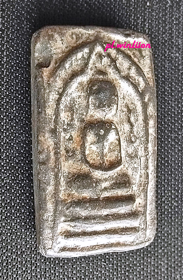 พระกรุวัดนก พิมพ์ใหญ่ข้างอุ เนื้อผงใบลาน จ.อ่างทอง