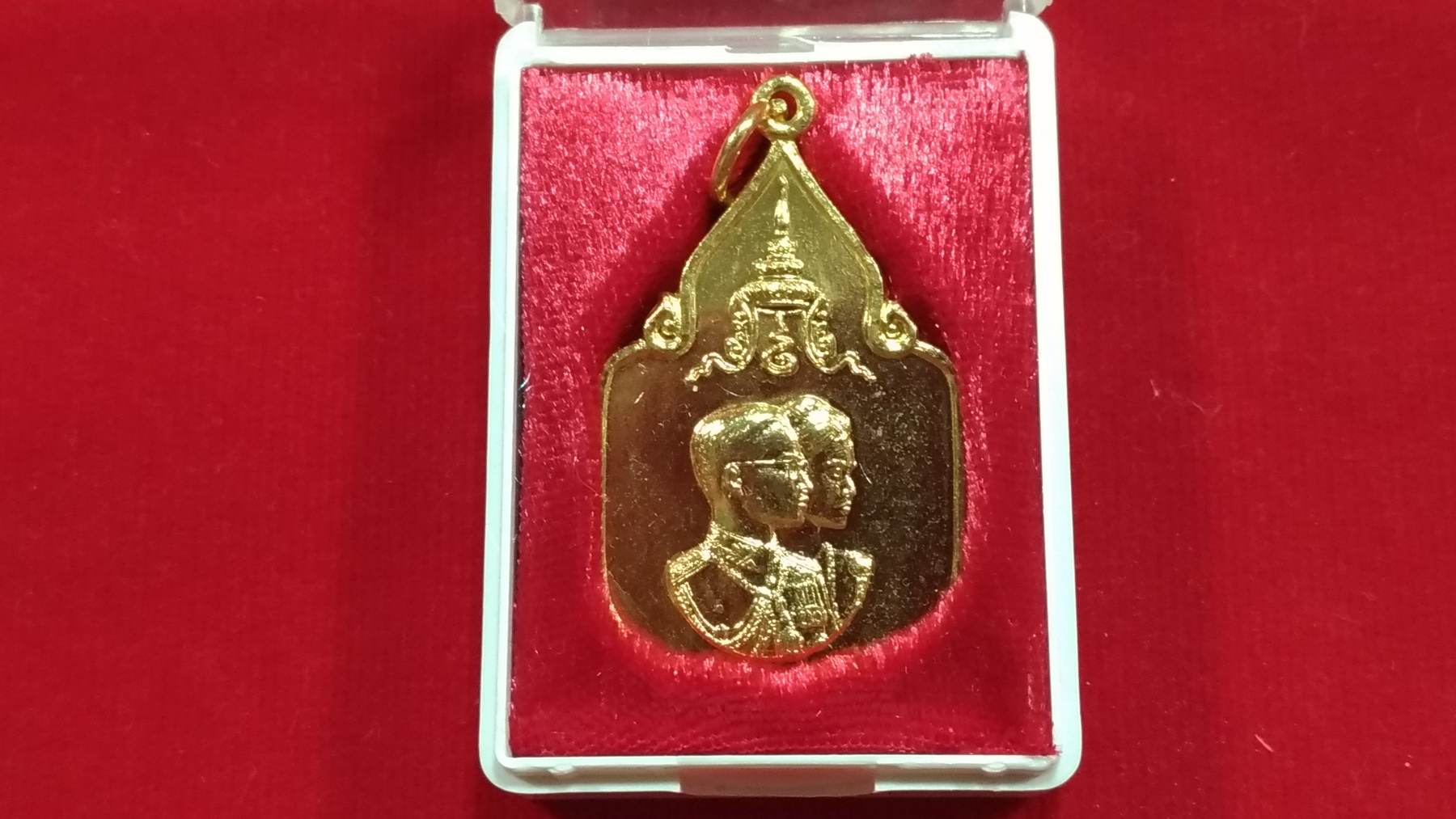 เหรียญสมโภชช้างเผือก 3 เชือก จังหวัดเพชรบุรี ปี2521 กะไหล่ทอง1